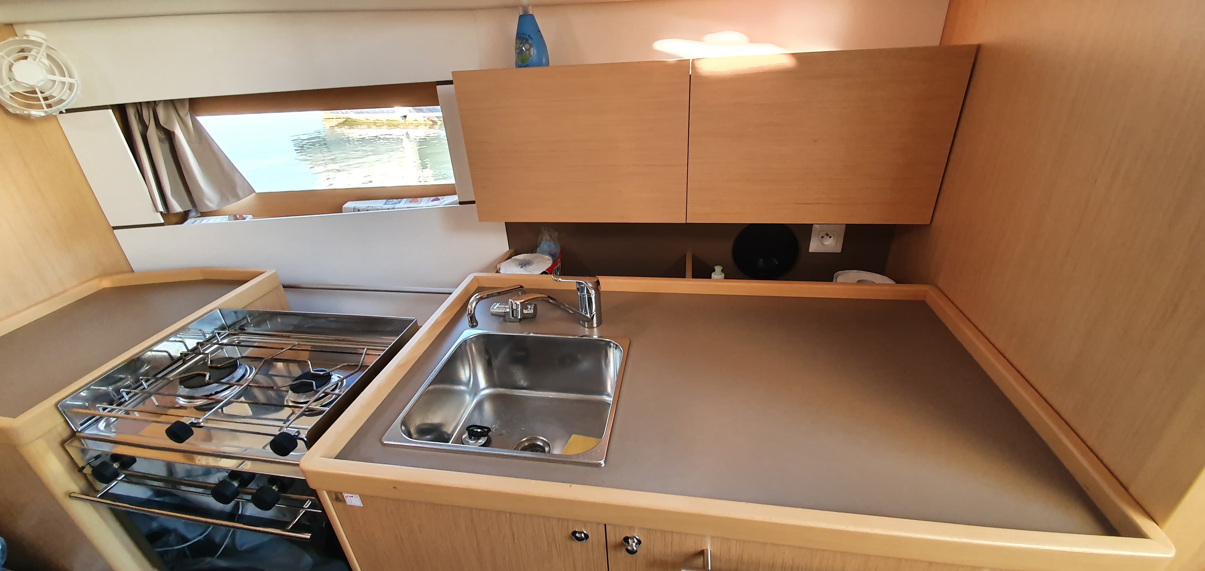 Oceanis 38 - photo 8