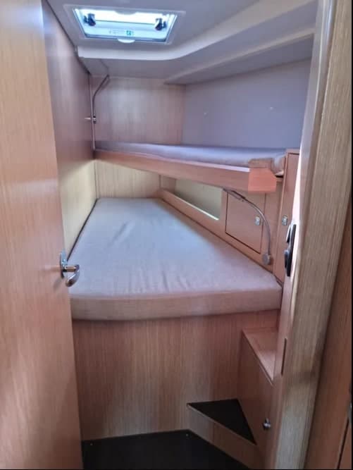 Bavaria C45 - photo 10