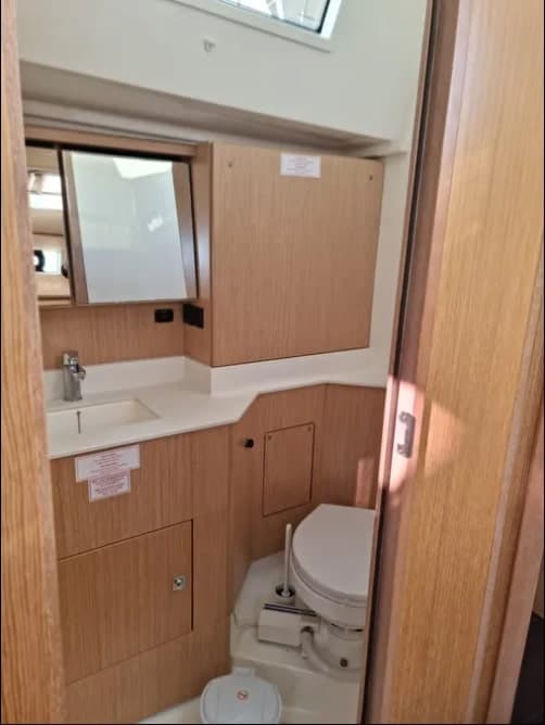 Bavaria C45 - photo 13