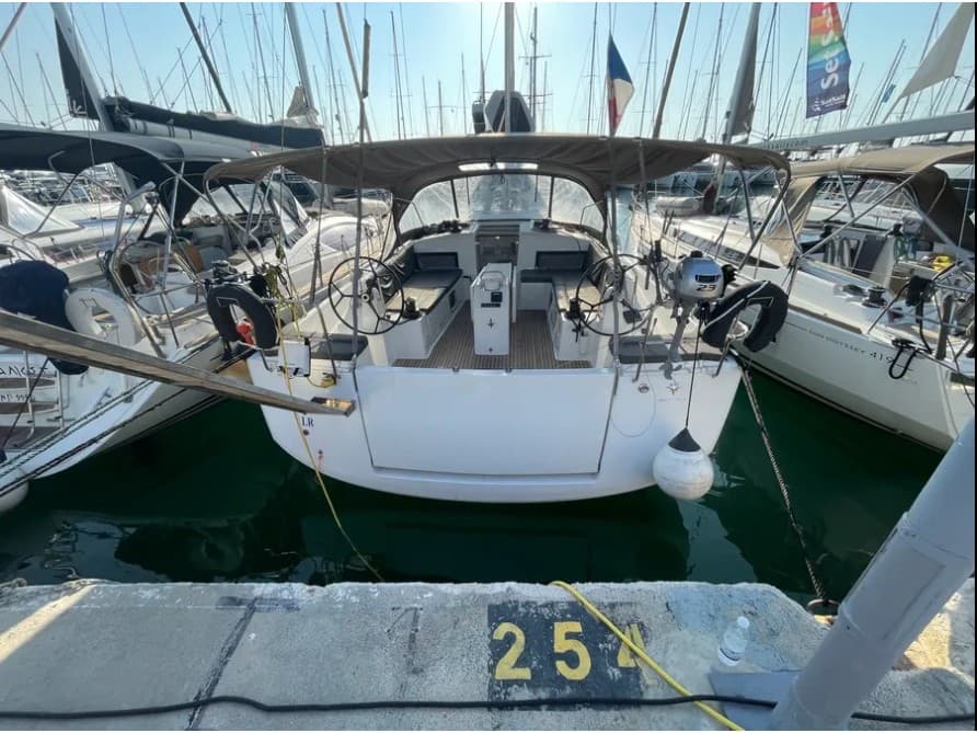 Sun Odyssey 490 - photo