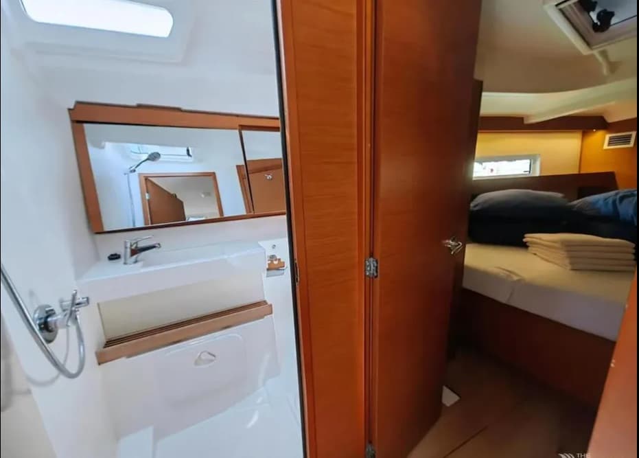 Sun Odyssey 440 - photo 7