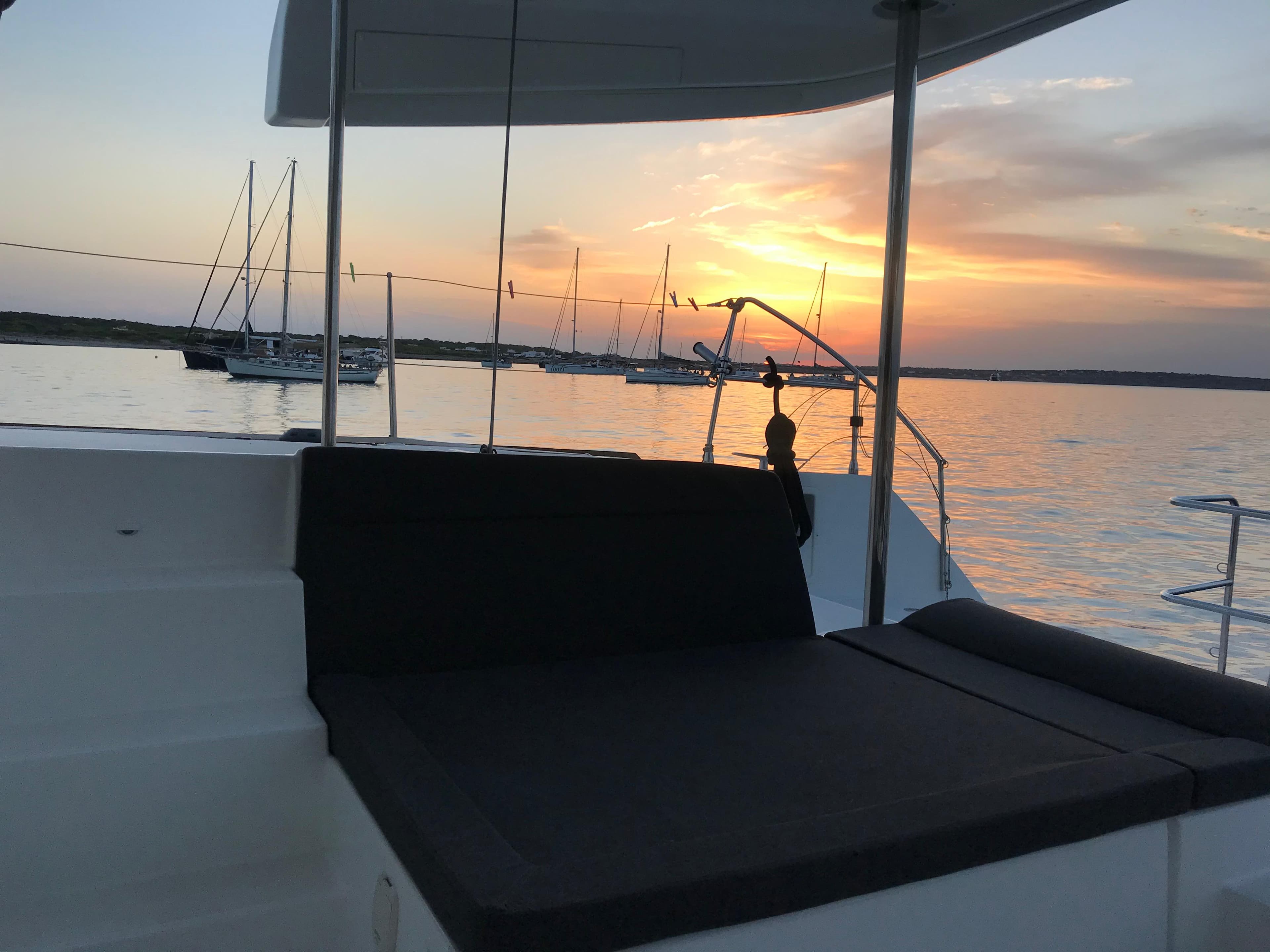 Lagoon 450 Fly - photo 11