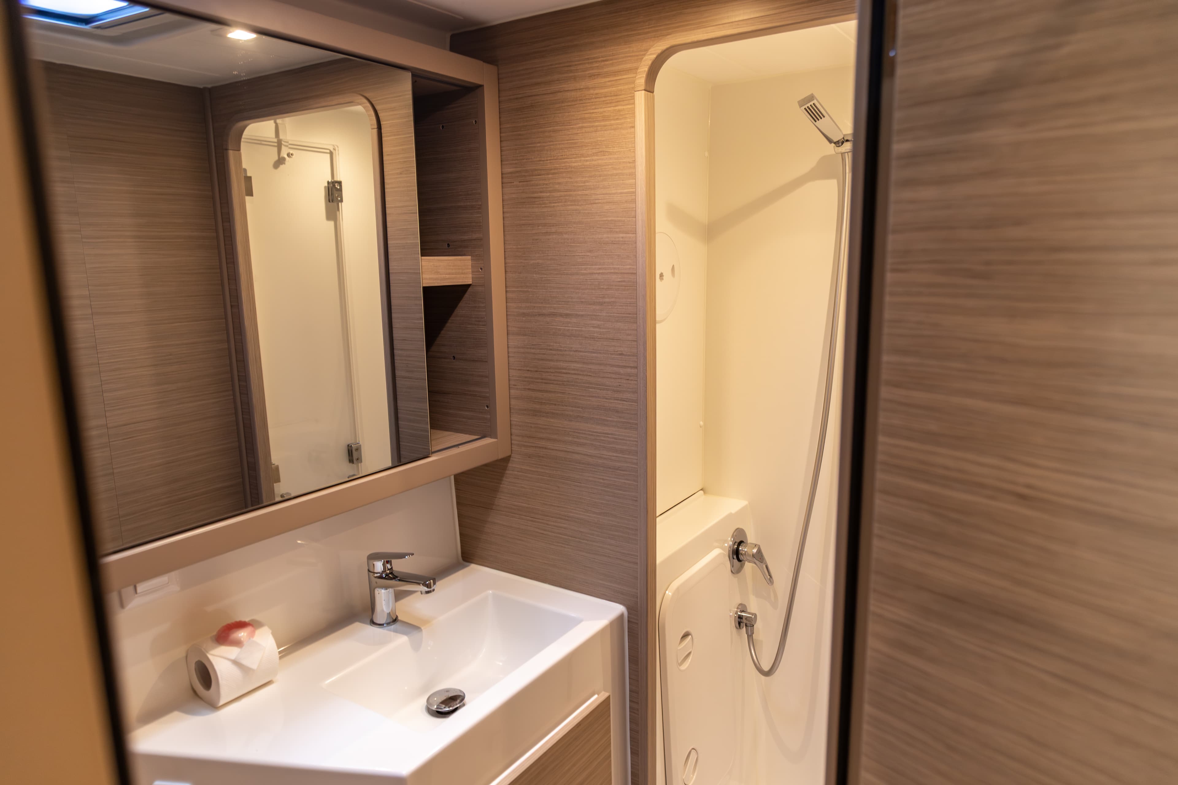 Lagoon 42 - photo 18