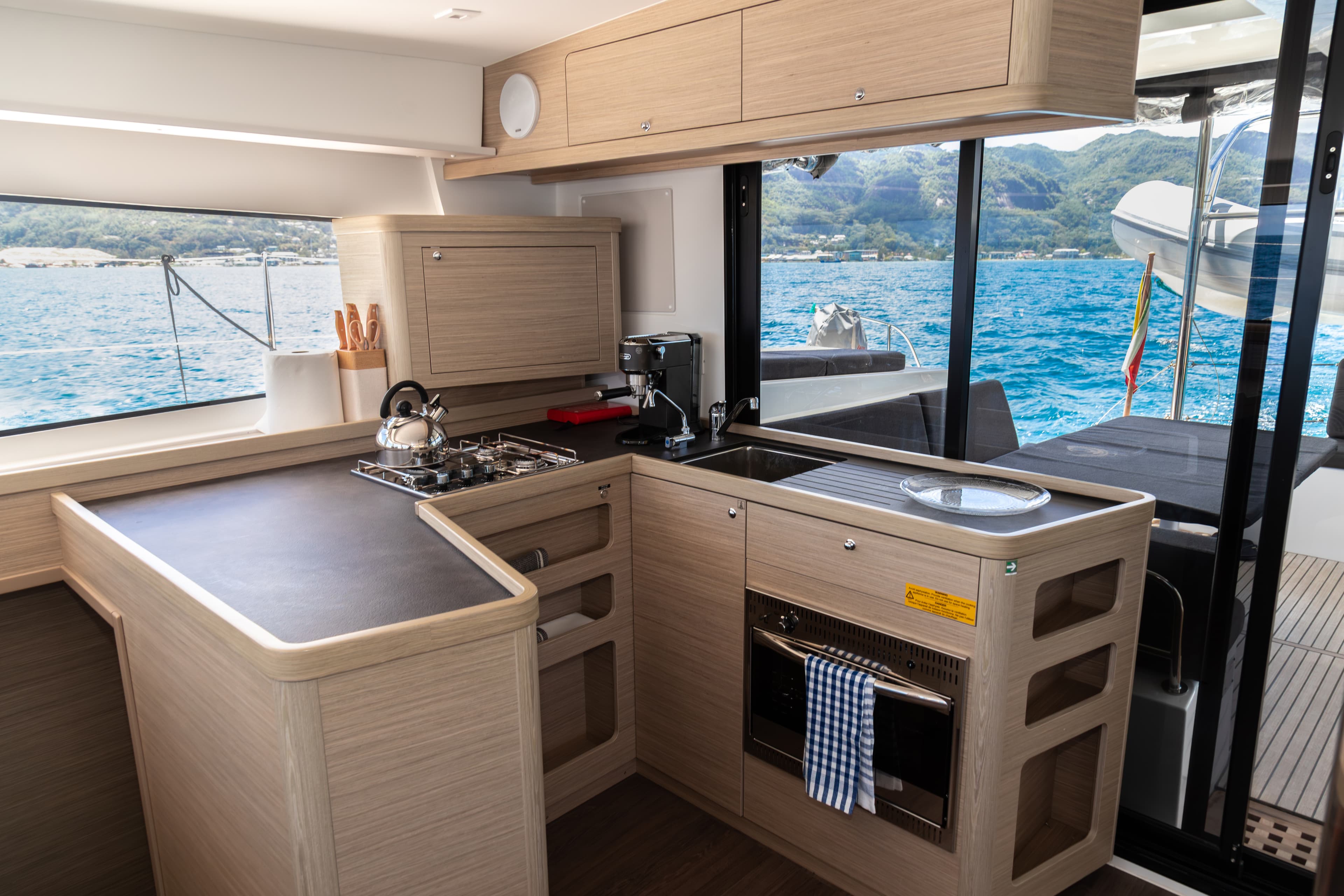 Lagoon 42 - photo 34