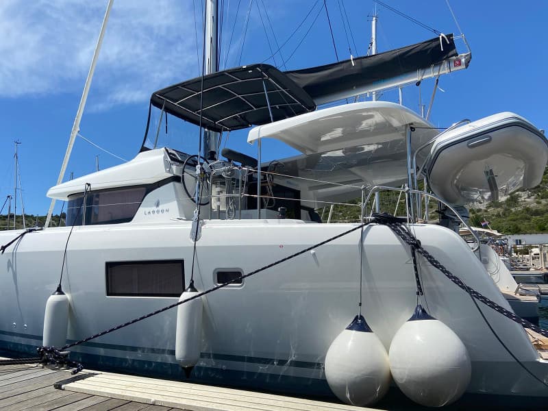 Lagoon 42 - photo 8