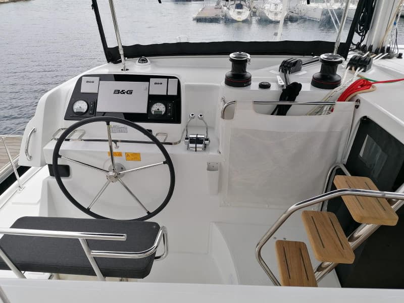 Lagoon 42 - photo 12