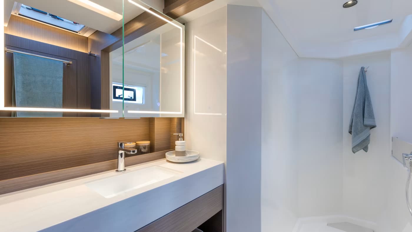 Leopard 52 - photo 10