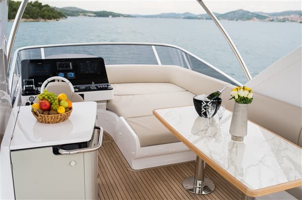Azimut 55 - photo 26