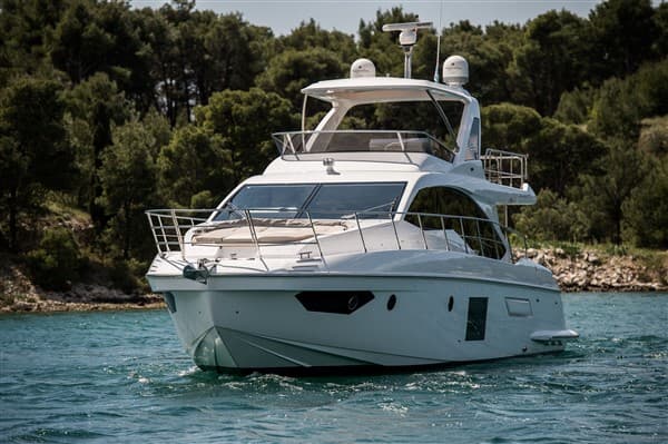 Azimut 55 - photo 46