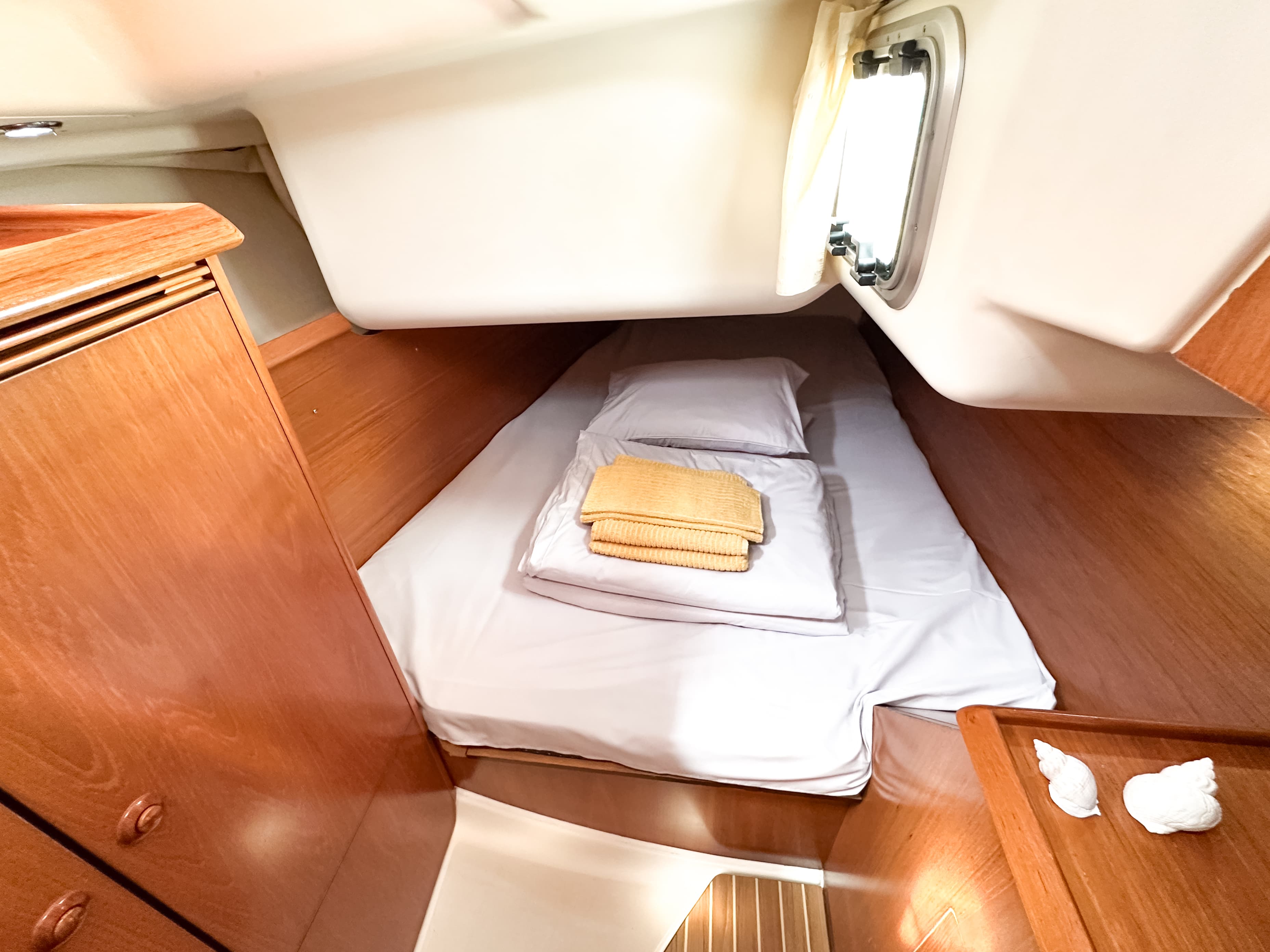 Sun Odyssey 40.3 - photo 4