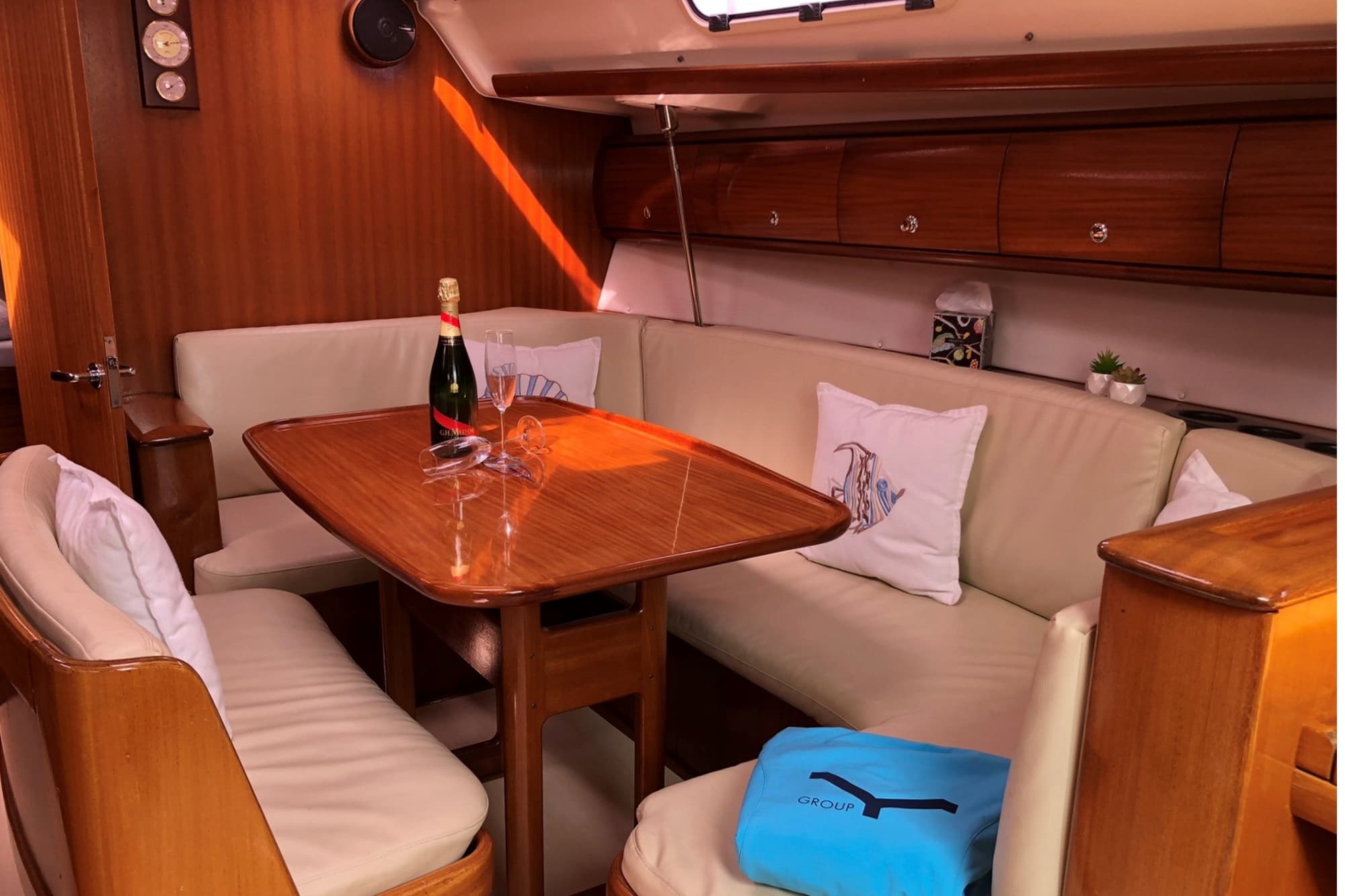 Bavaria 38 - photo 29