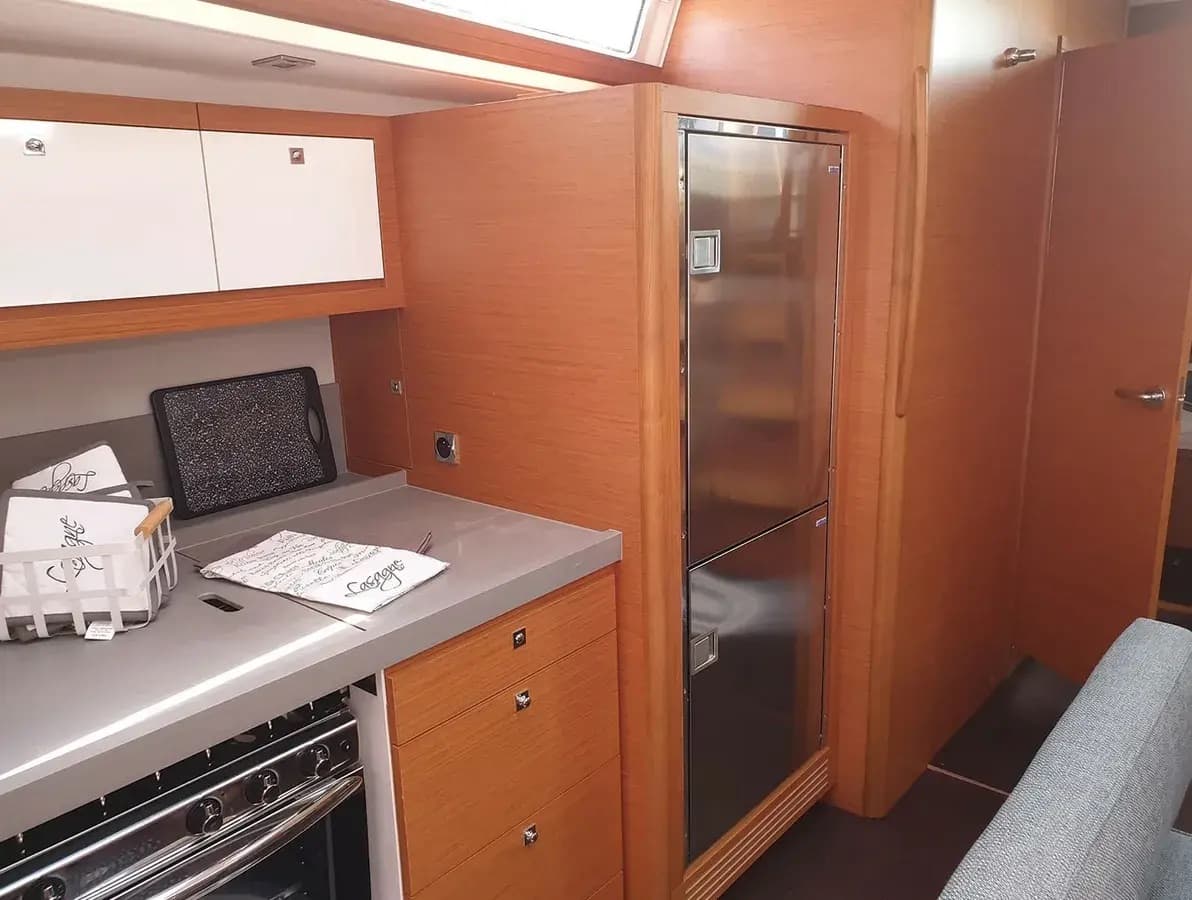 Dufour 470 - photo 8