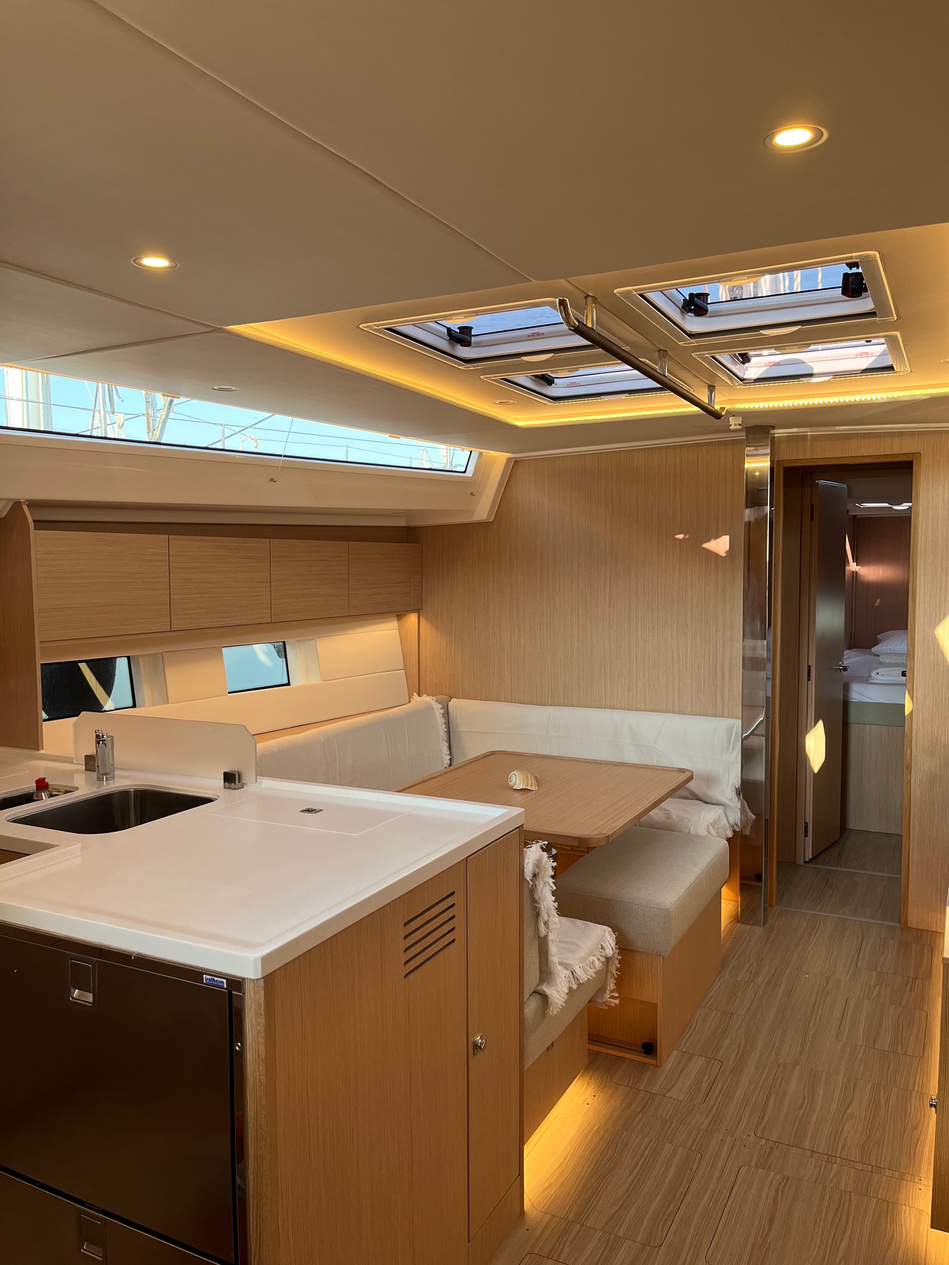 Bavaria C50 - photo 7