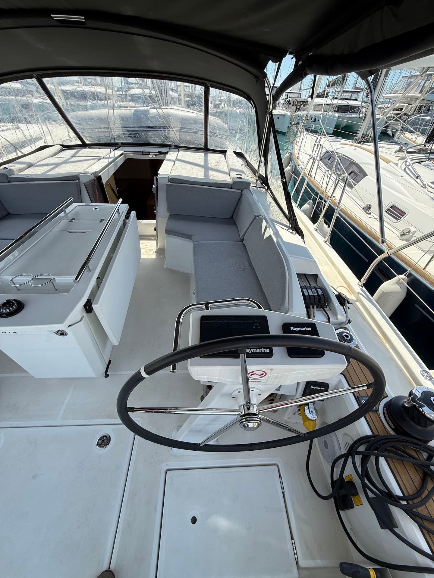 Oceanis 46.1 - photo 14