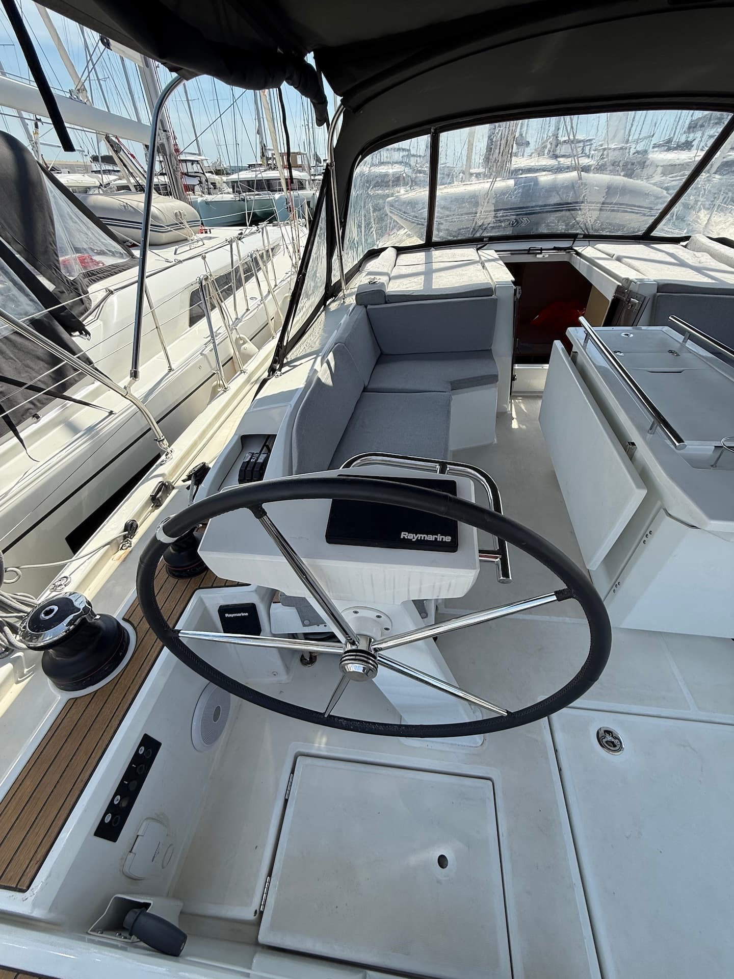 Oceanis 46.1 - photo 10