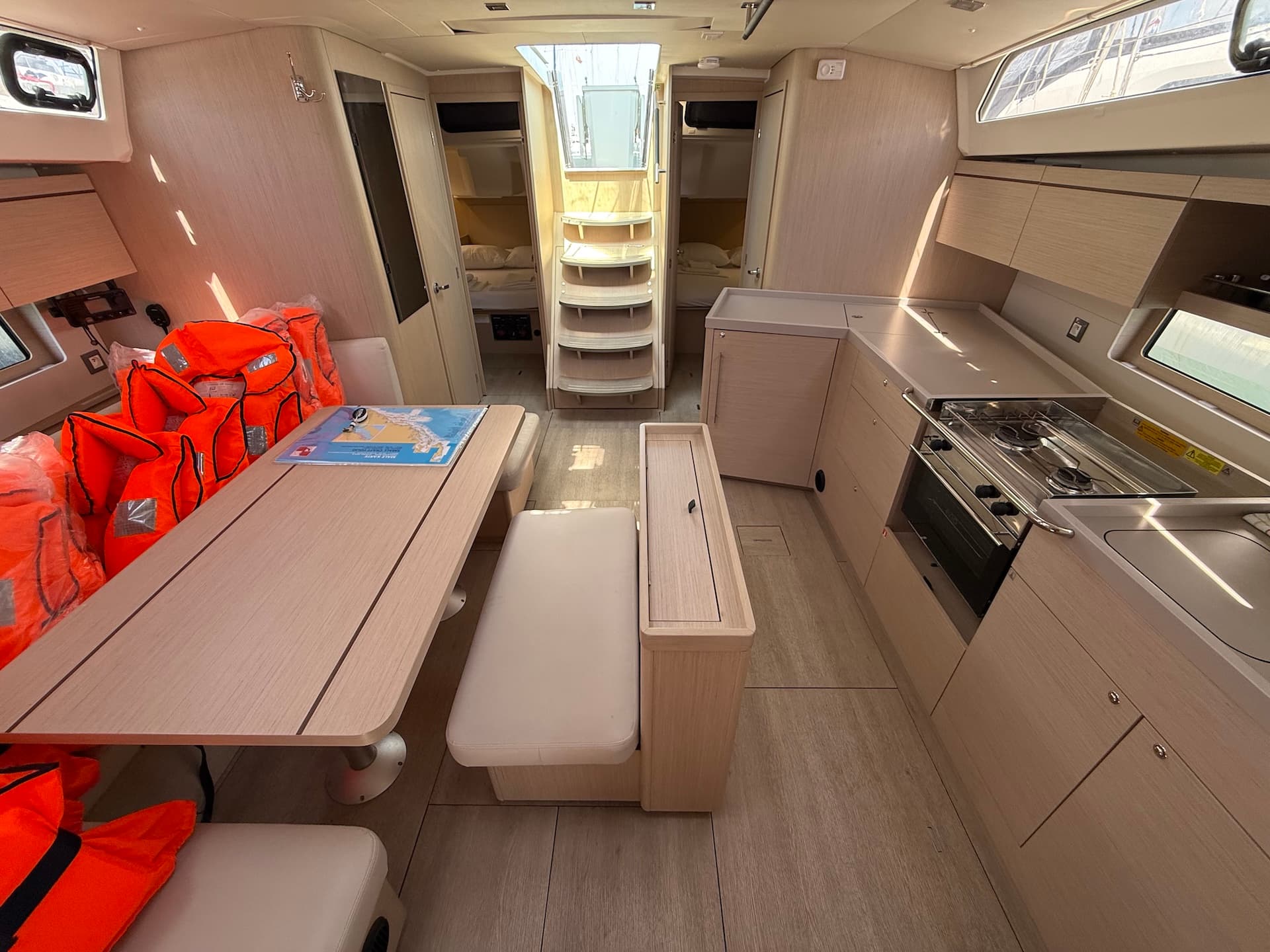 Oceanis 46.1 - photo 6