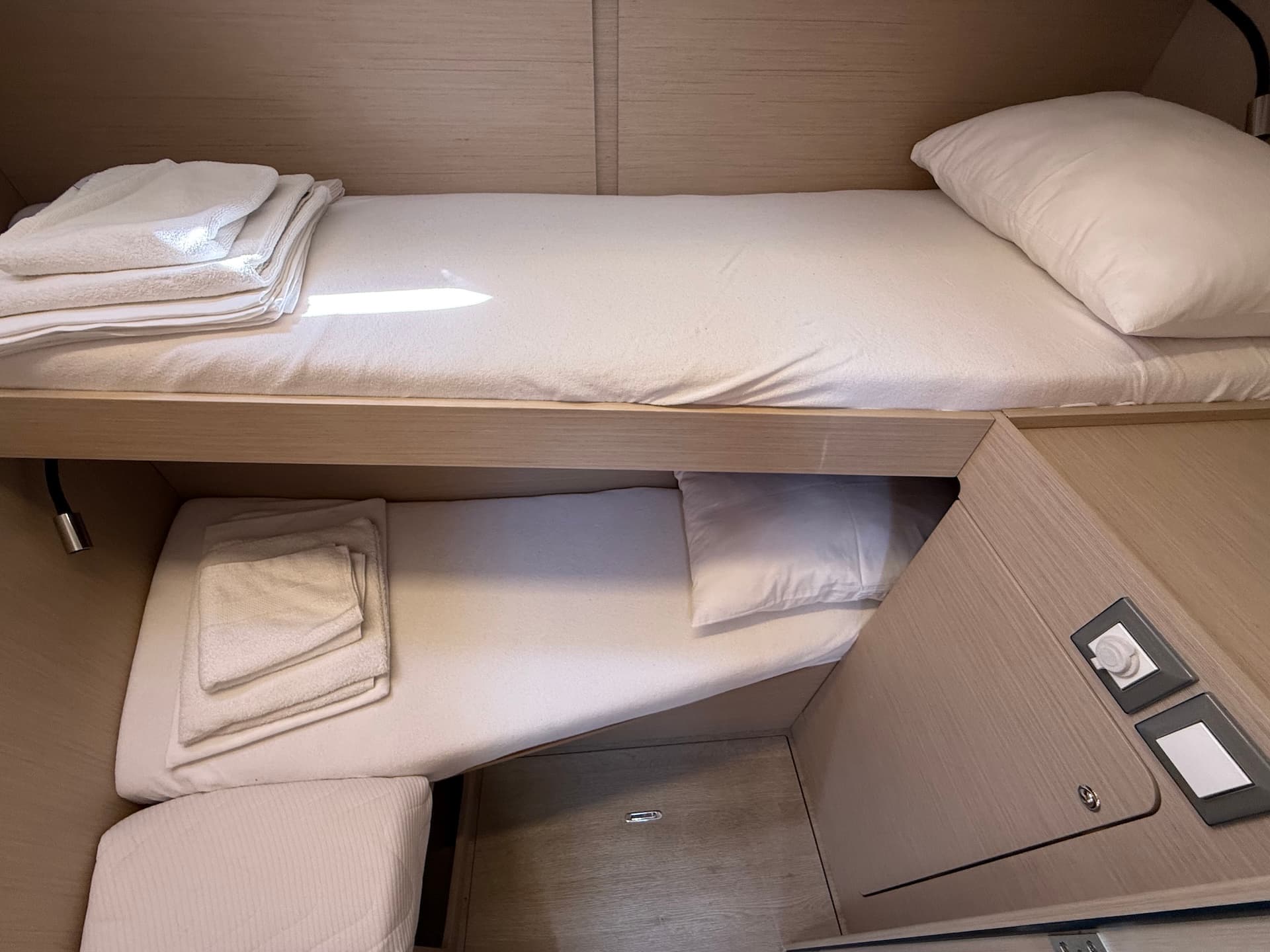 Oceanis 46.1 - photo 9