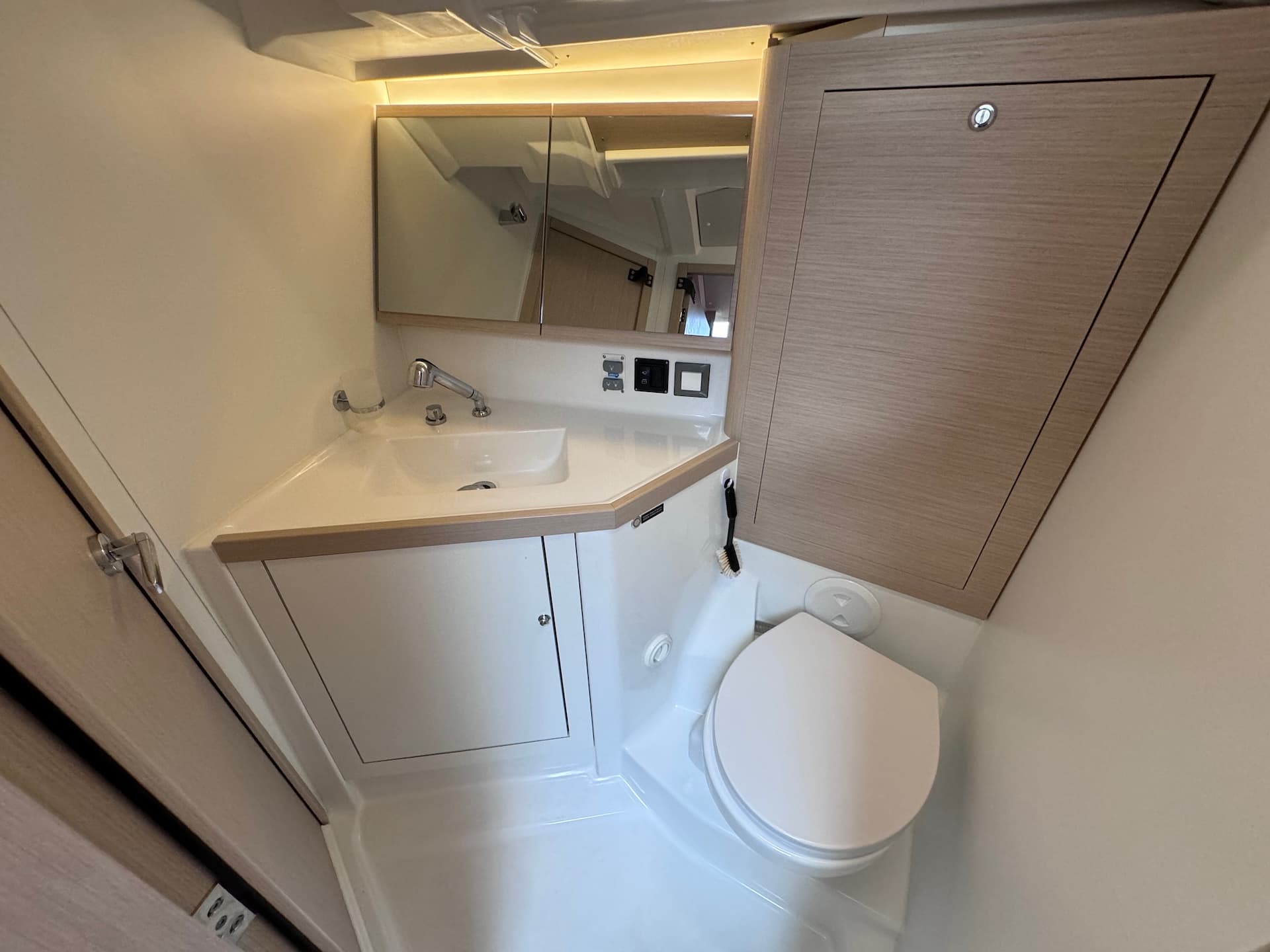 Oceanis 46.1 - photo 8