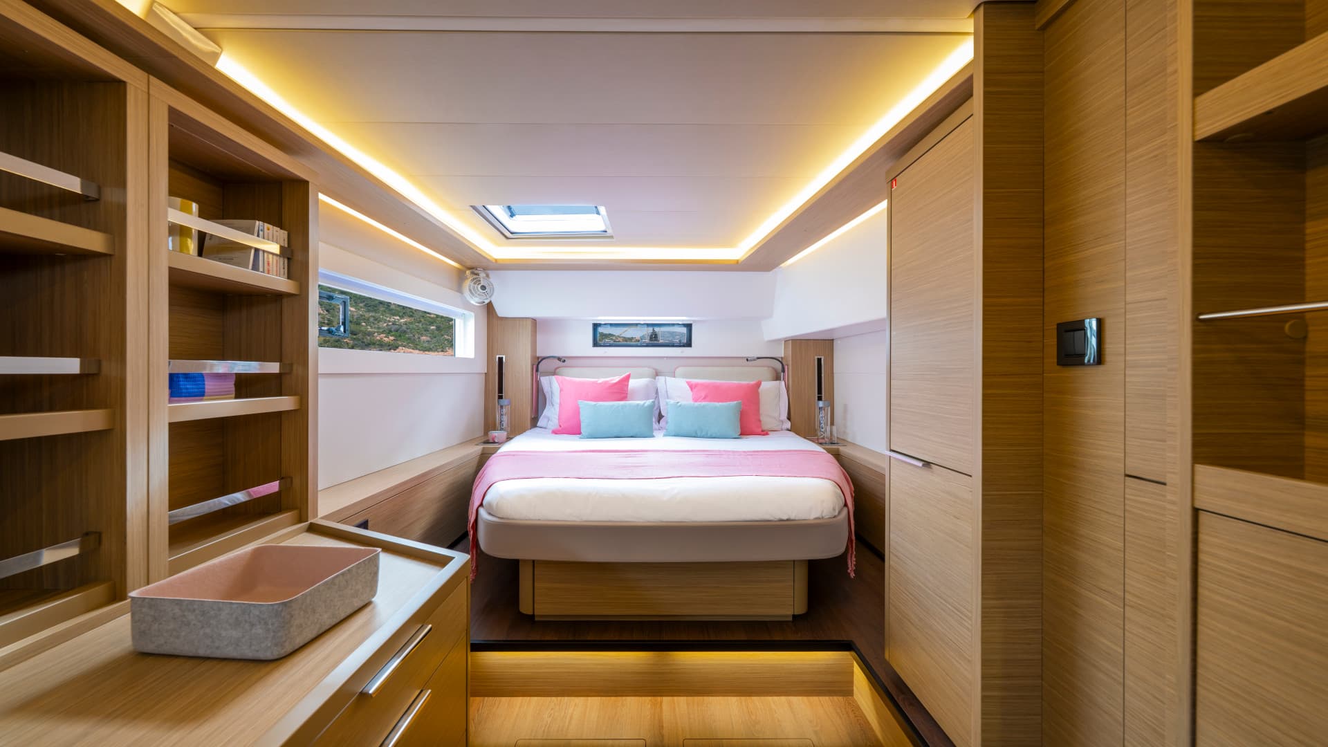 Lagoon 46  - photo 7