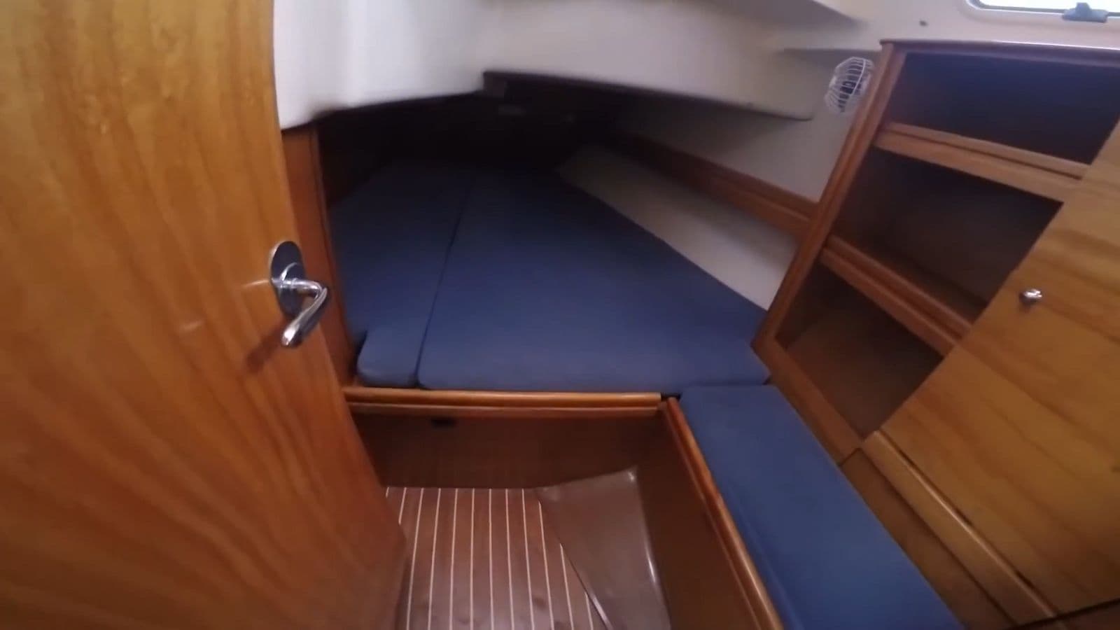 Bavaria 37 - photo 8