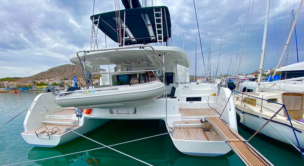 Lagoon 46  - photo 4