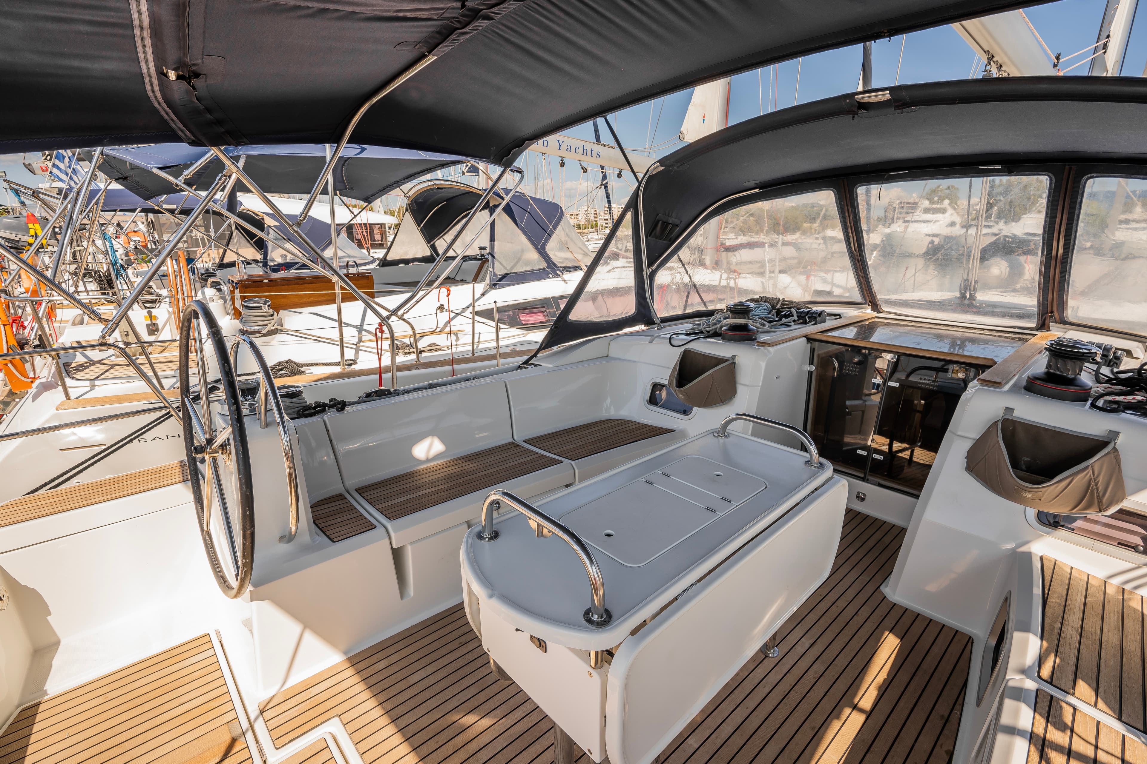 Sun Odyssey 519 - photo 11