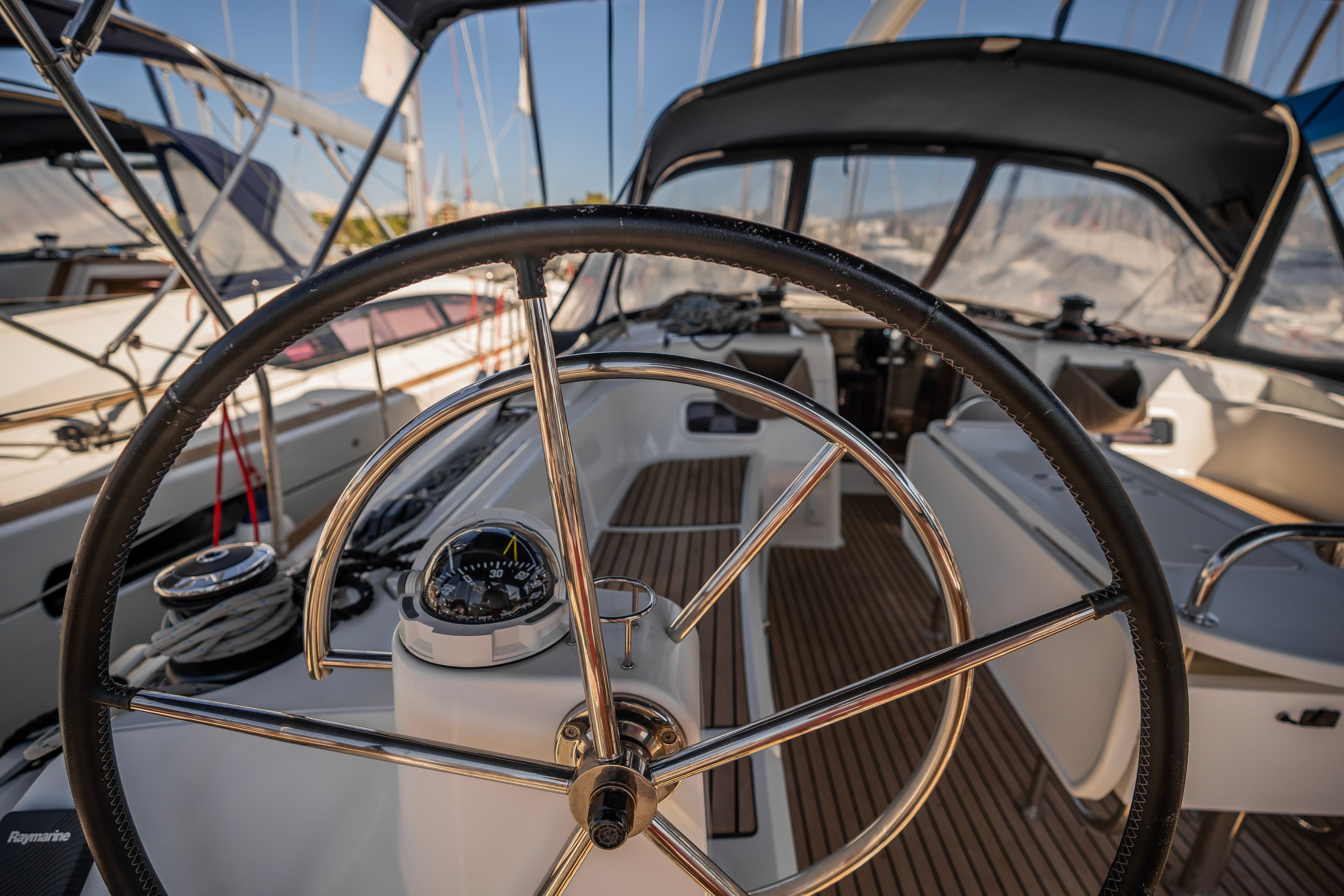 Sun Odyssey 519 - photo 9