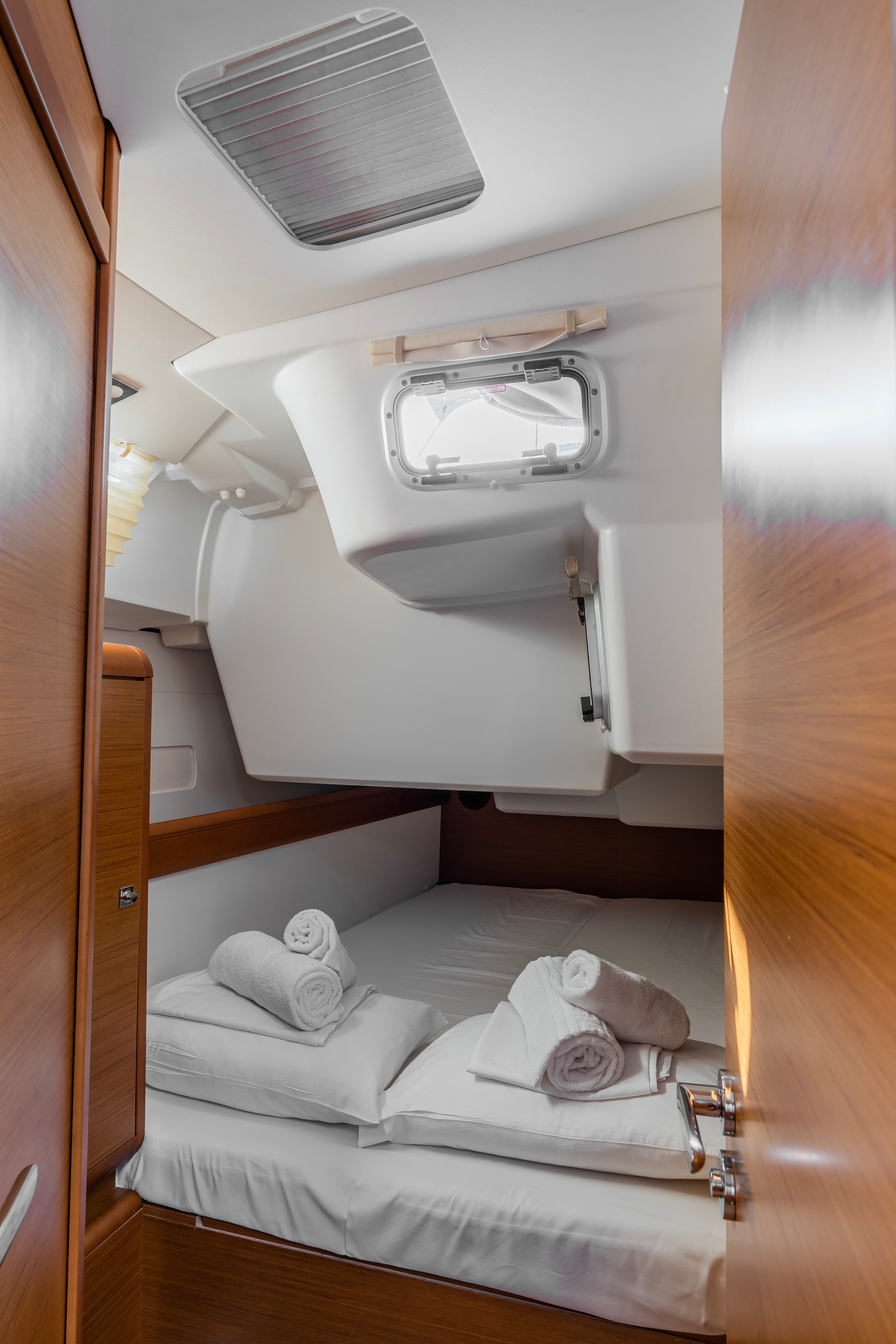 Sun Odyssey 519 - photo 4