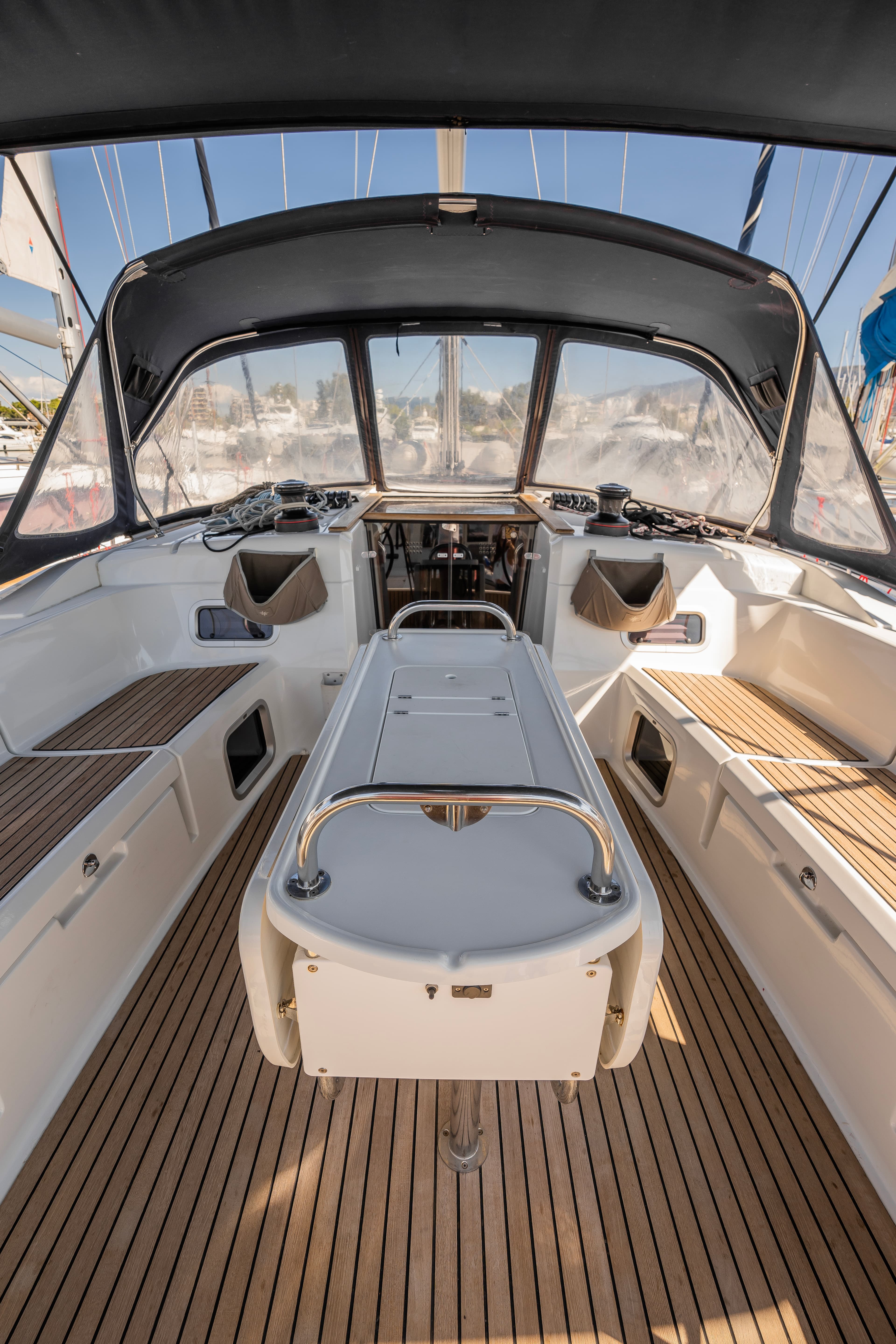 Sun Odyssey 519 - photo 6