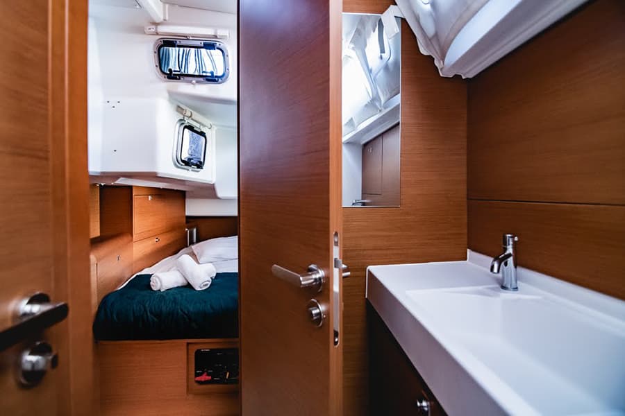 Sun Odyssey 519 - photo 12