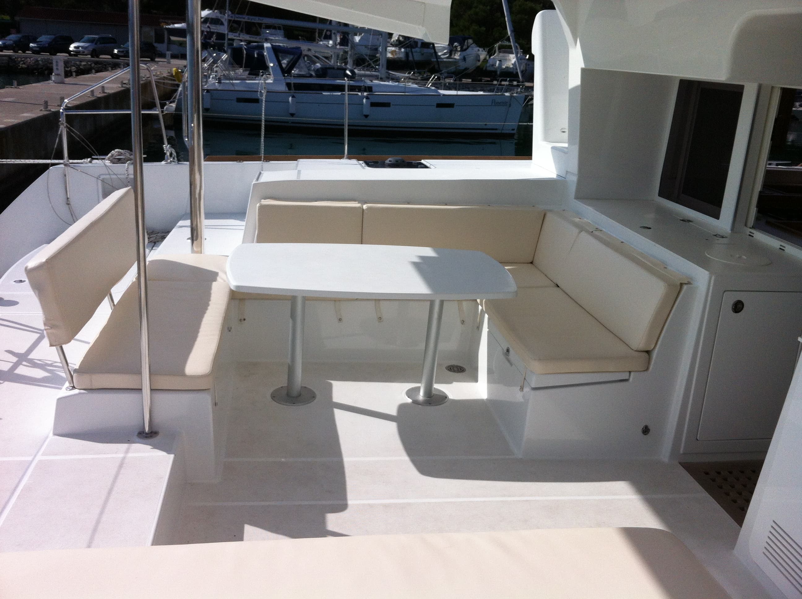 Lagoon 450 - photo 13