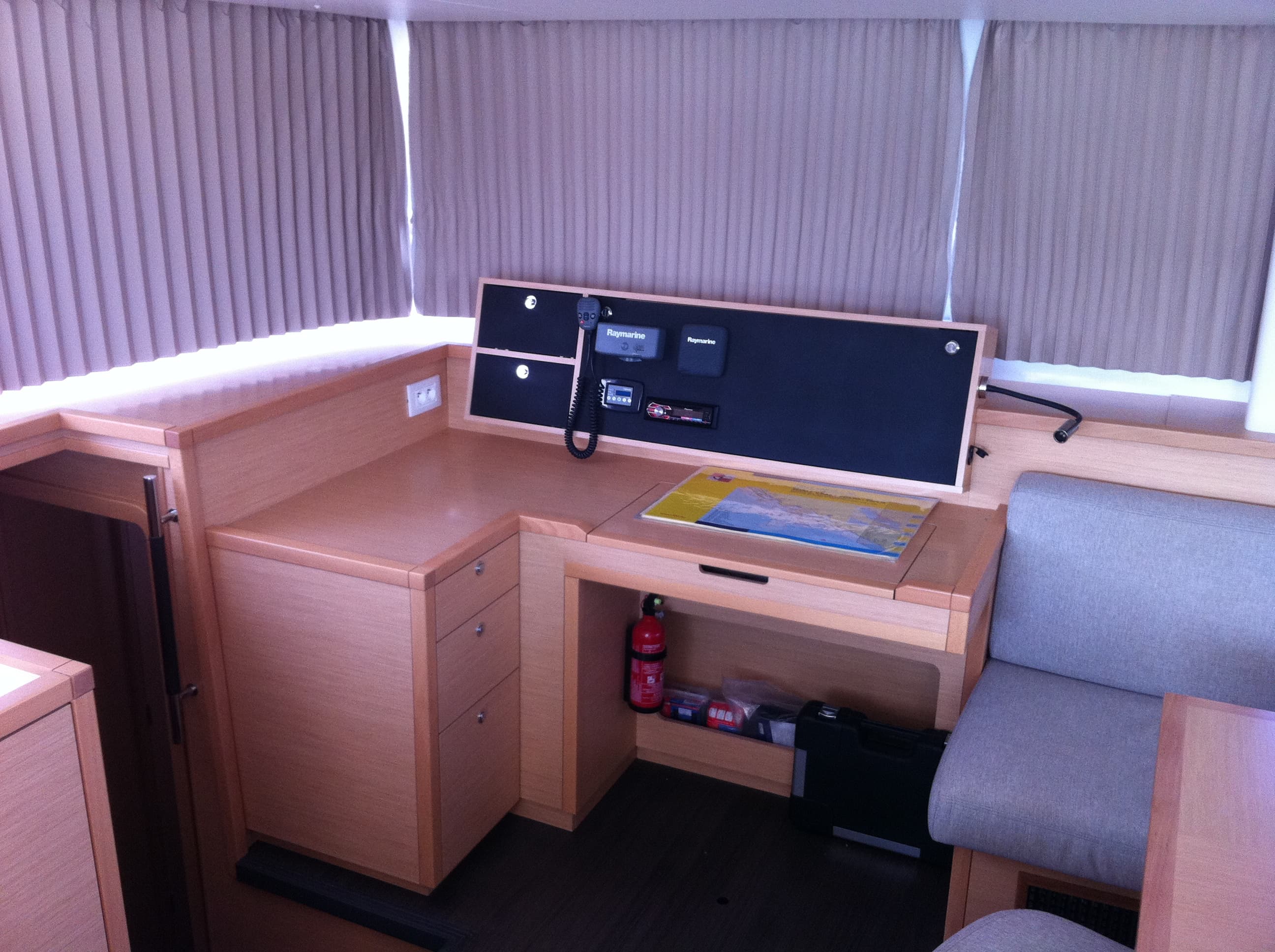 Lagoon 450 - photo 18