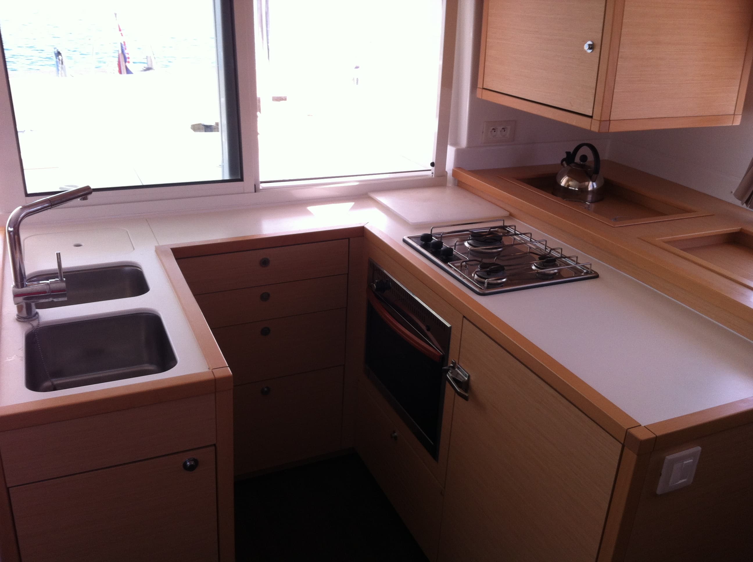 Lagoon 450 - photo 28