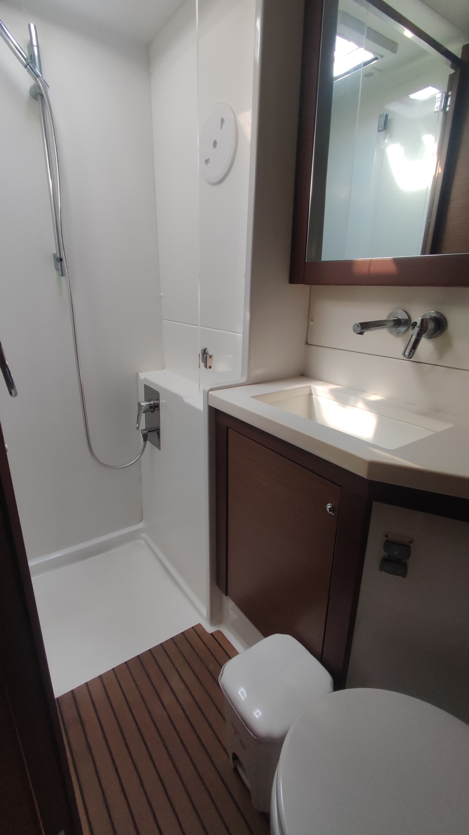 Lagoon 450 Fly - photo 13