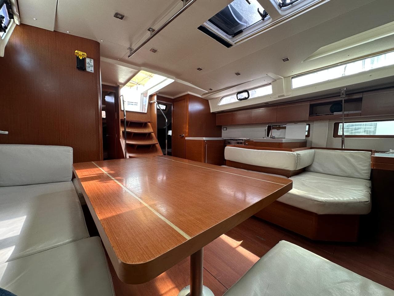 Oceanis 51.1 - photo 6