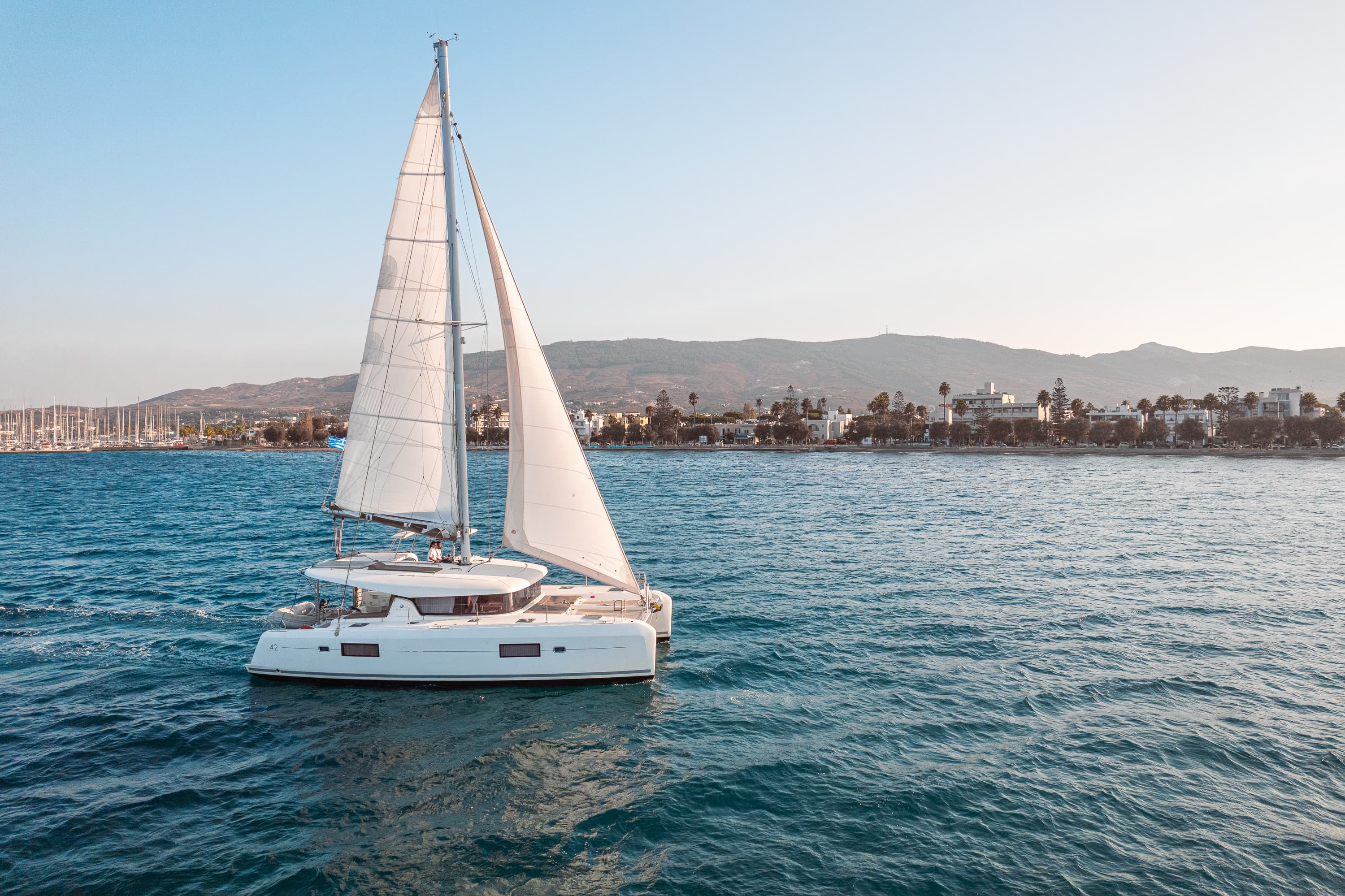 Lagoon 42 - photo 10