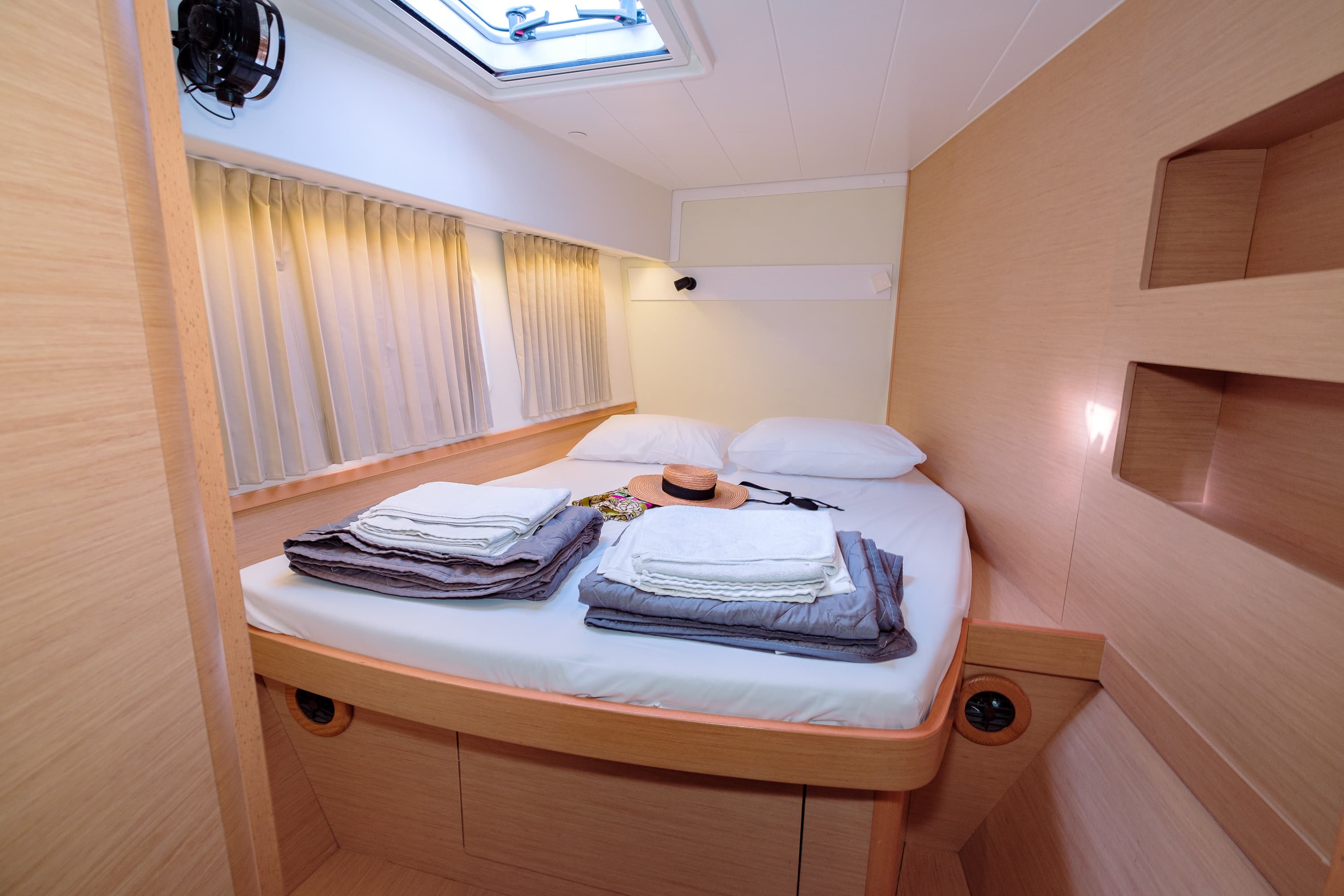 Lagoon 42 - photo 18