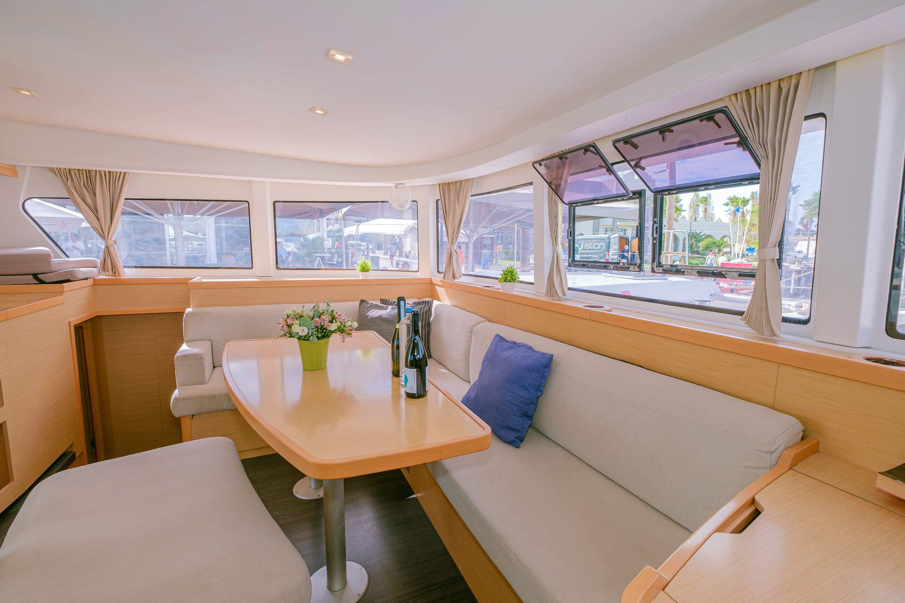 Lagoon 42 - photo 25