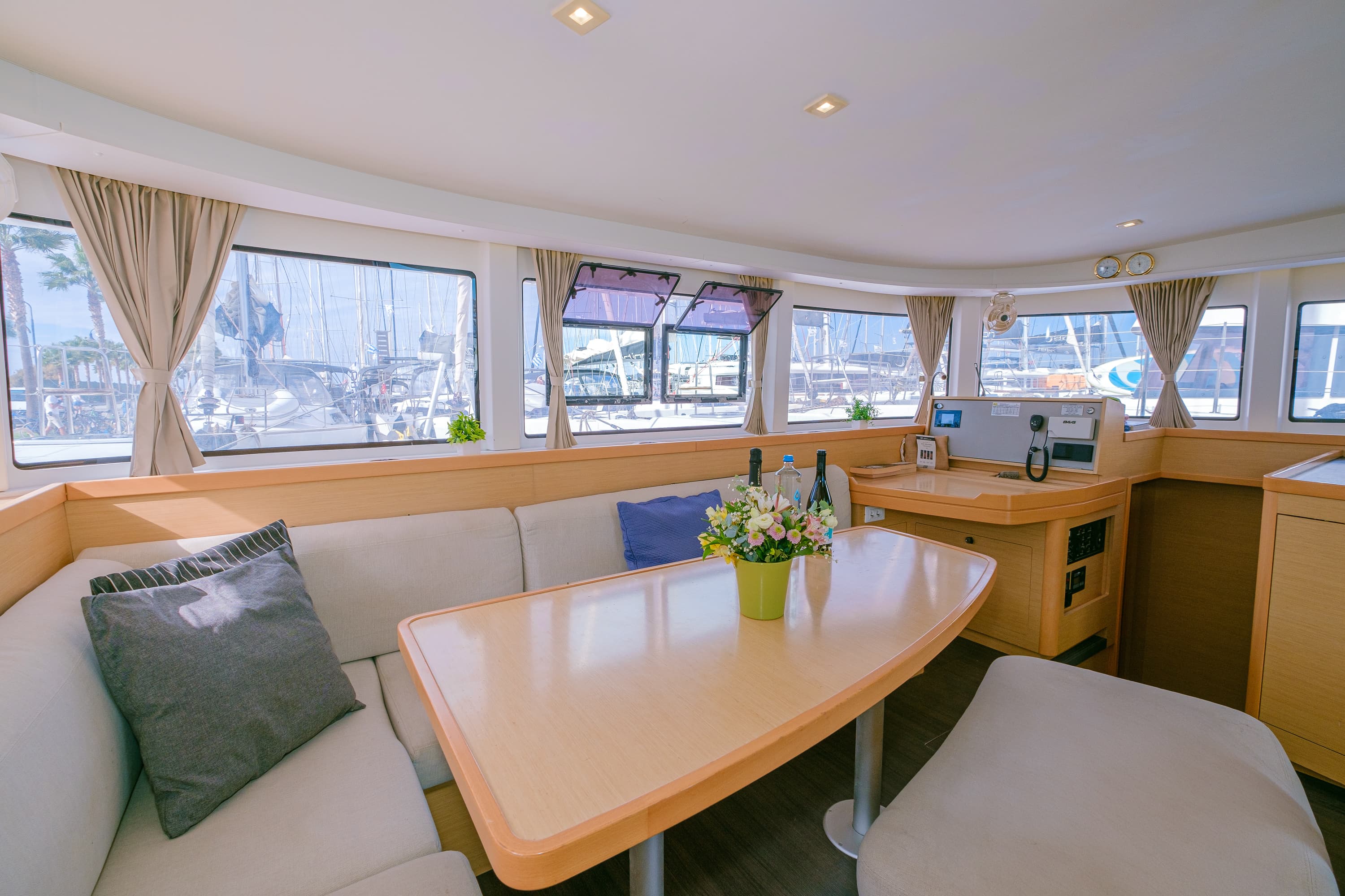 Lagoon 42 - photo 16