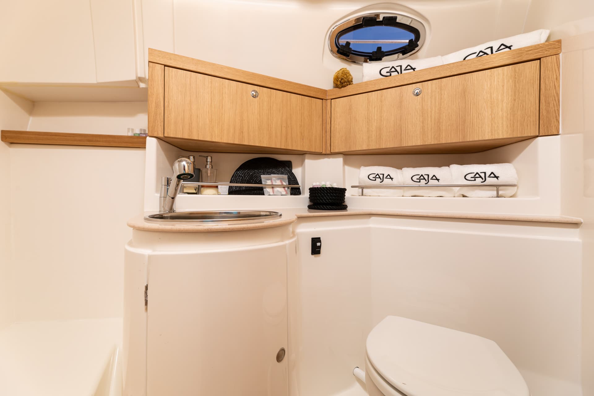 Adriana 36 - photo 9