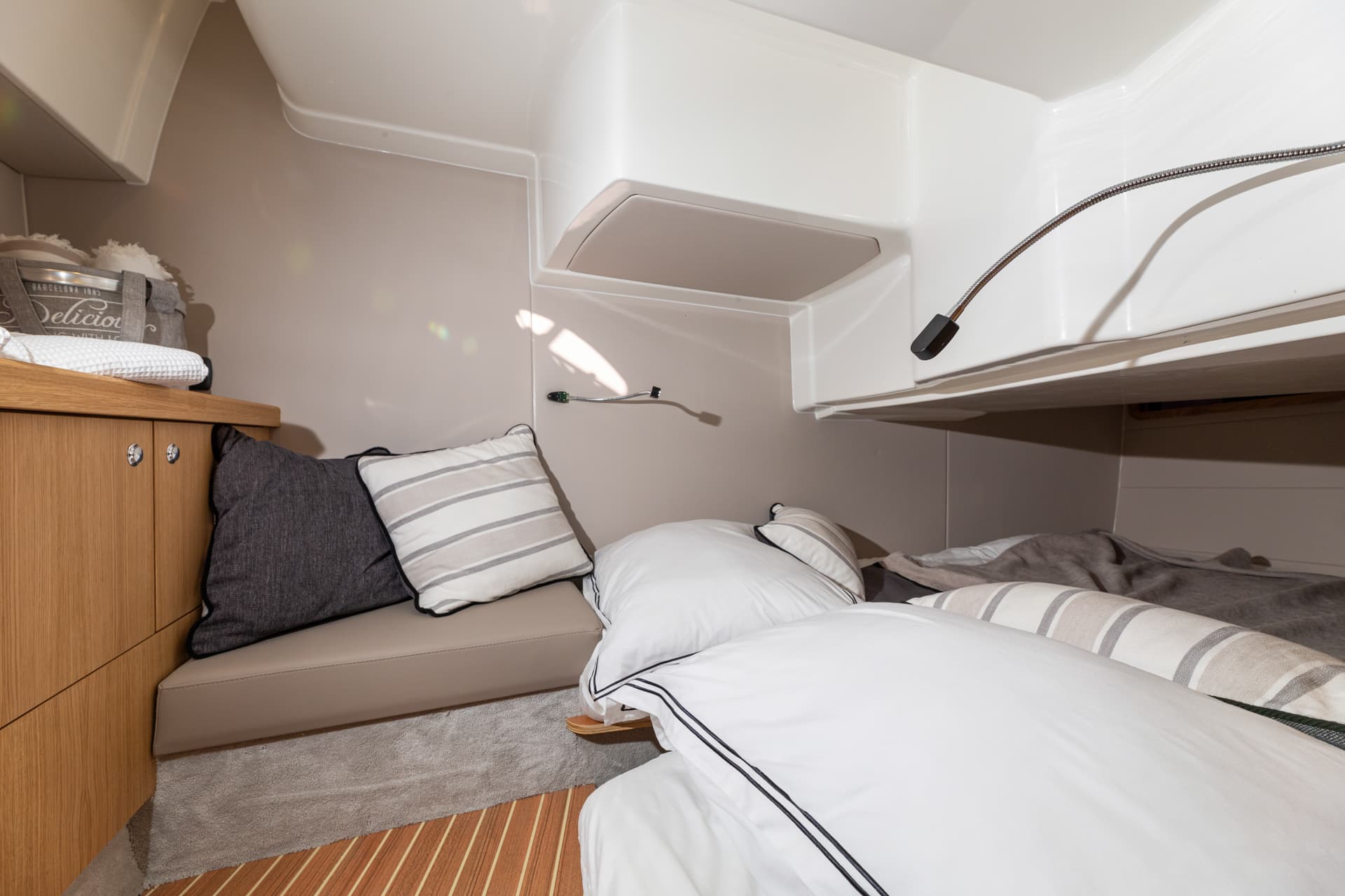 Adriana 36 - photo 14