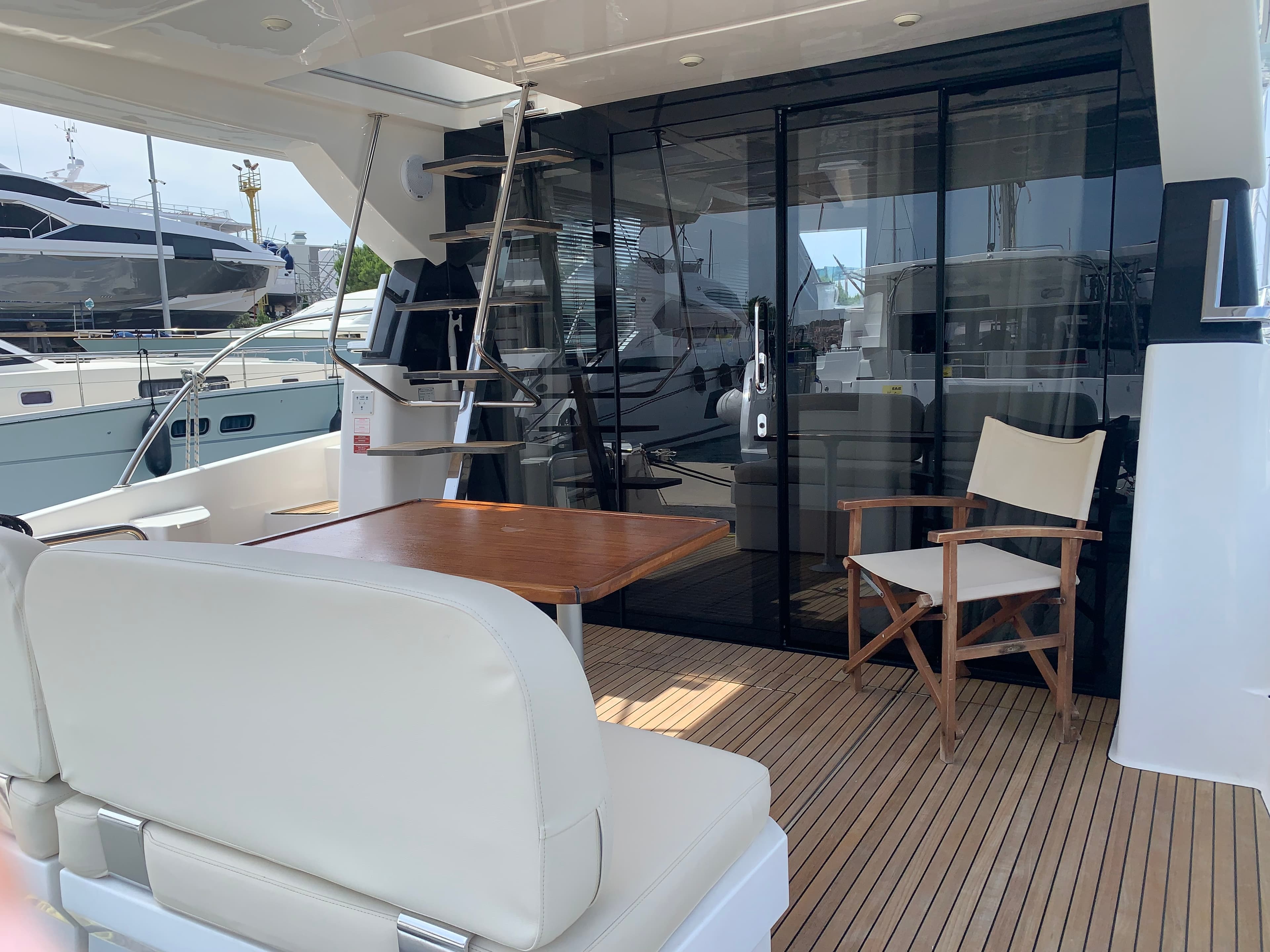 Bavaria Virtess 420 Fly - photo 8