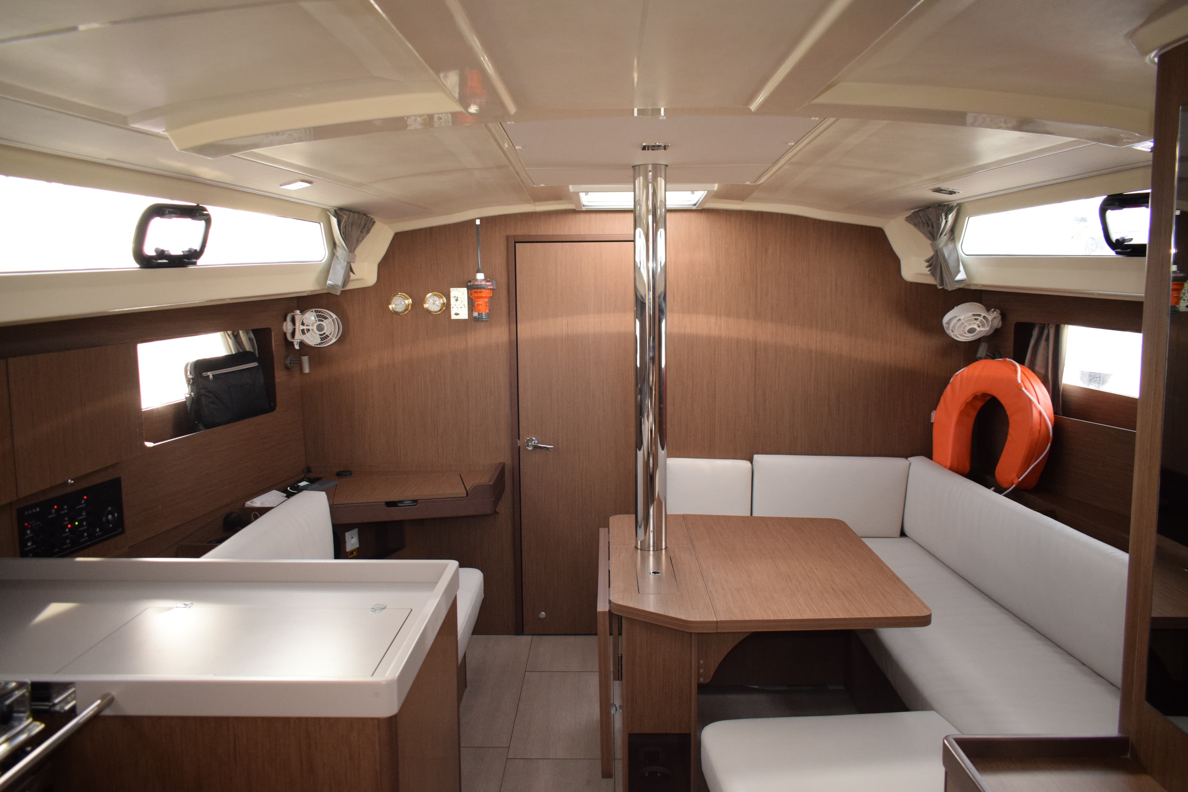 Oceanis 41.1 - photo 18