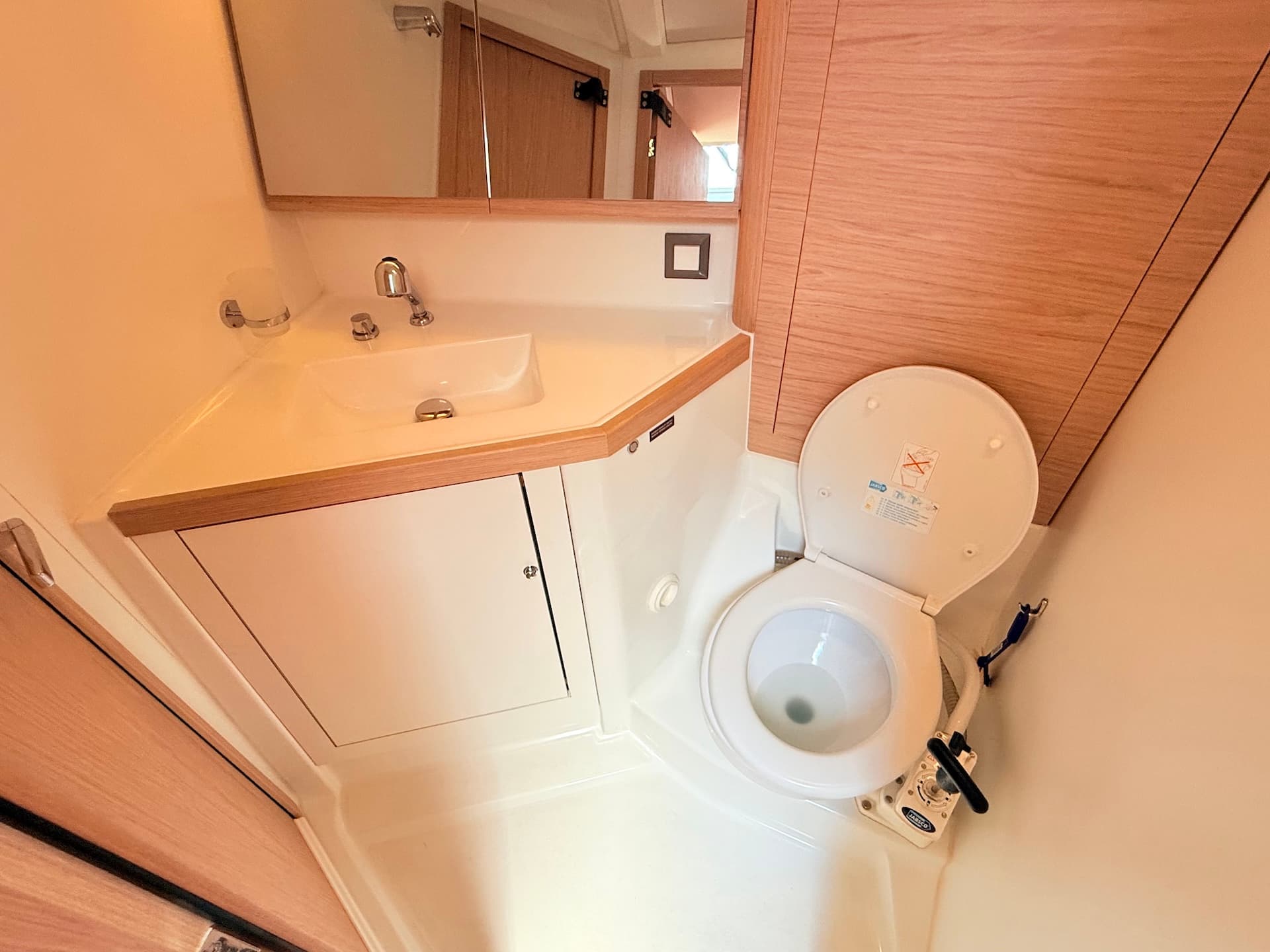 Oceanis 46.1 - photo 18