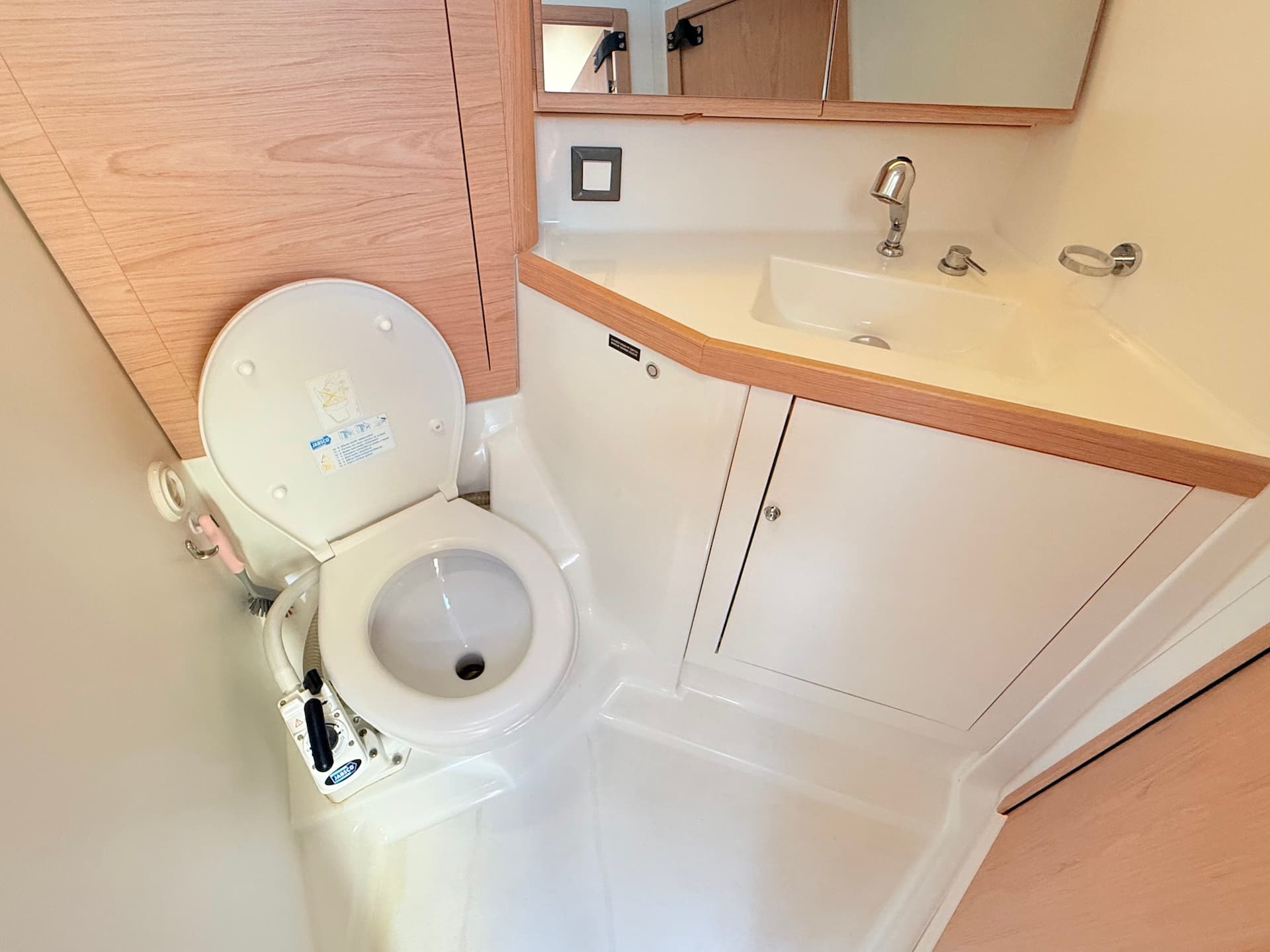 Oceanis 46.1 - photo 19