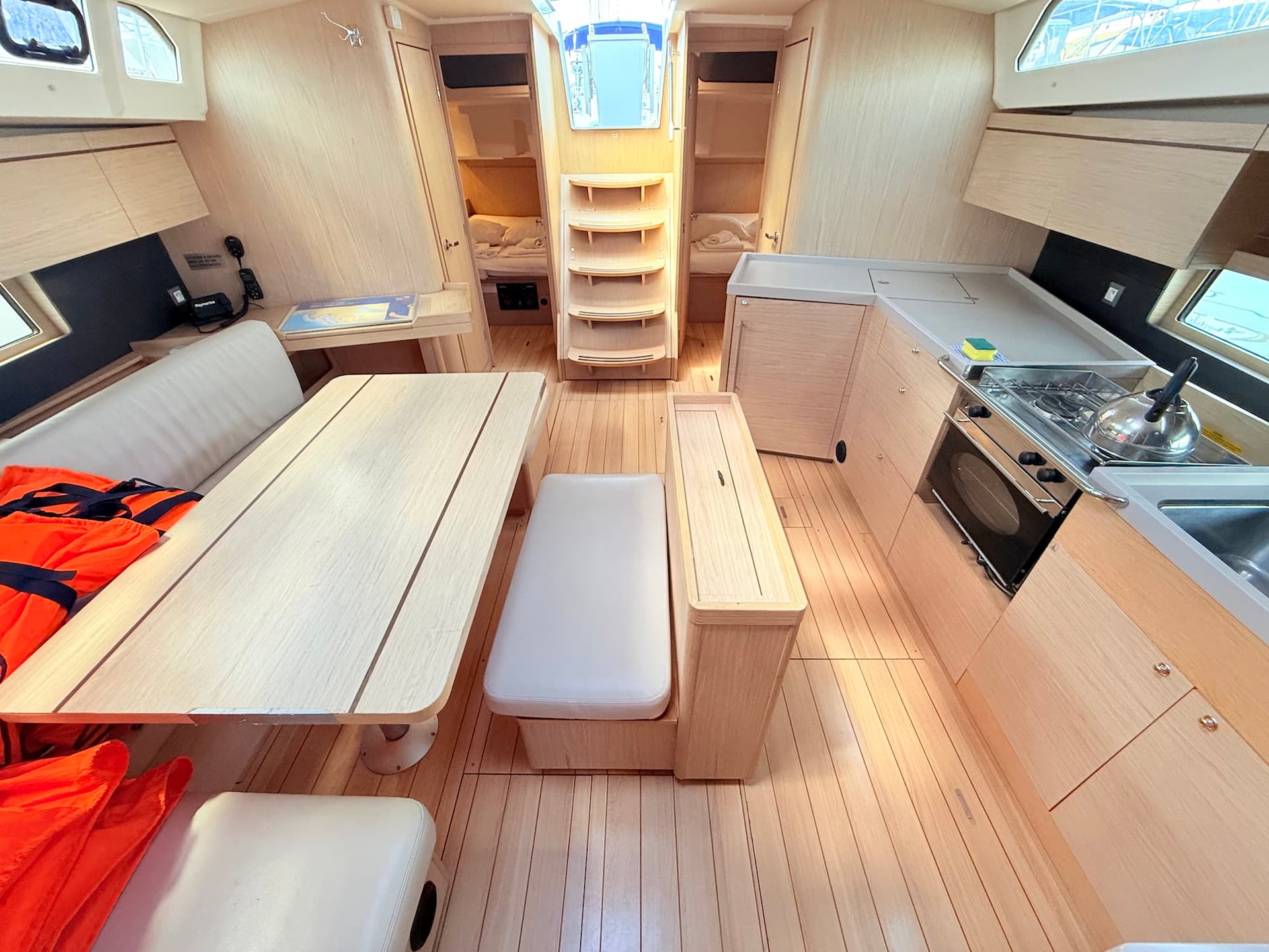 Oceanis 46.1 - photo 10