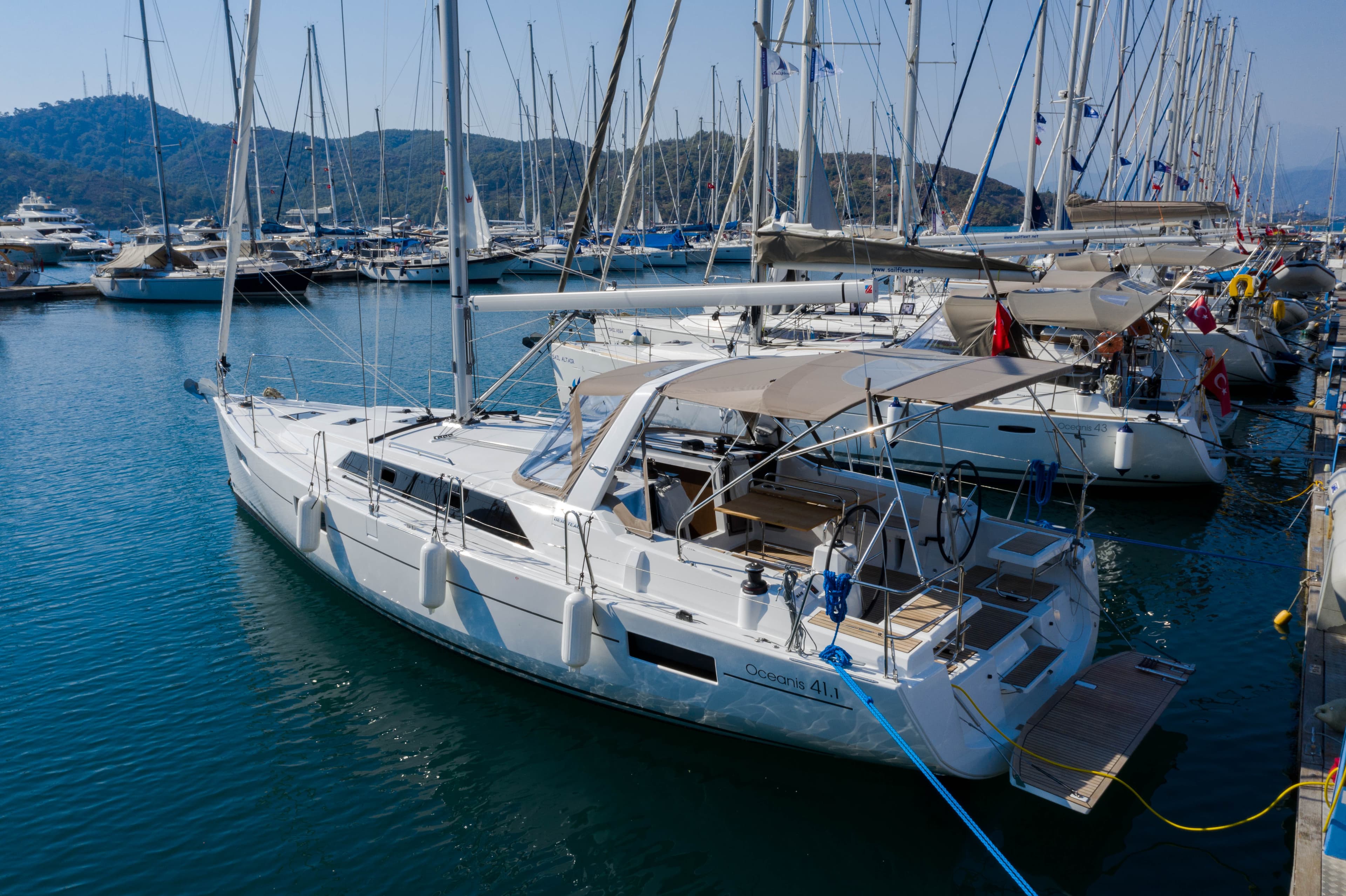 Oceanis 41.1 - photo 5