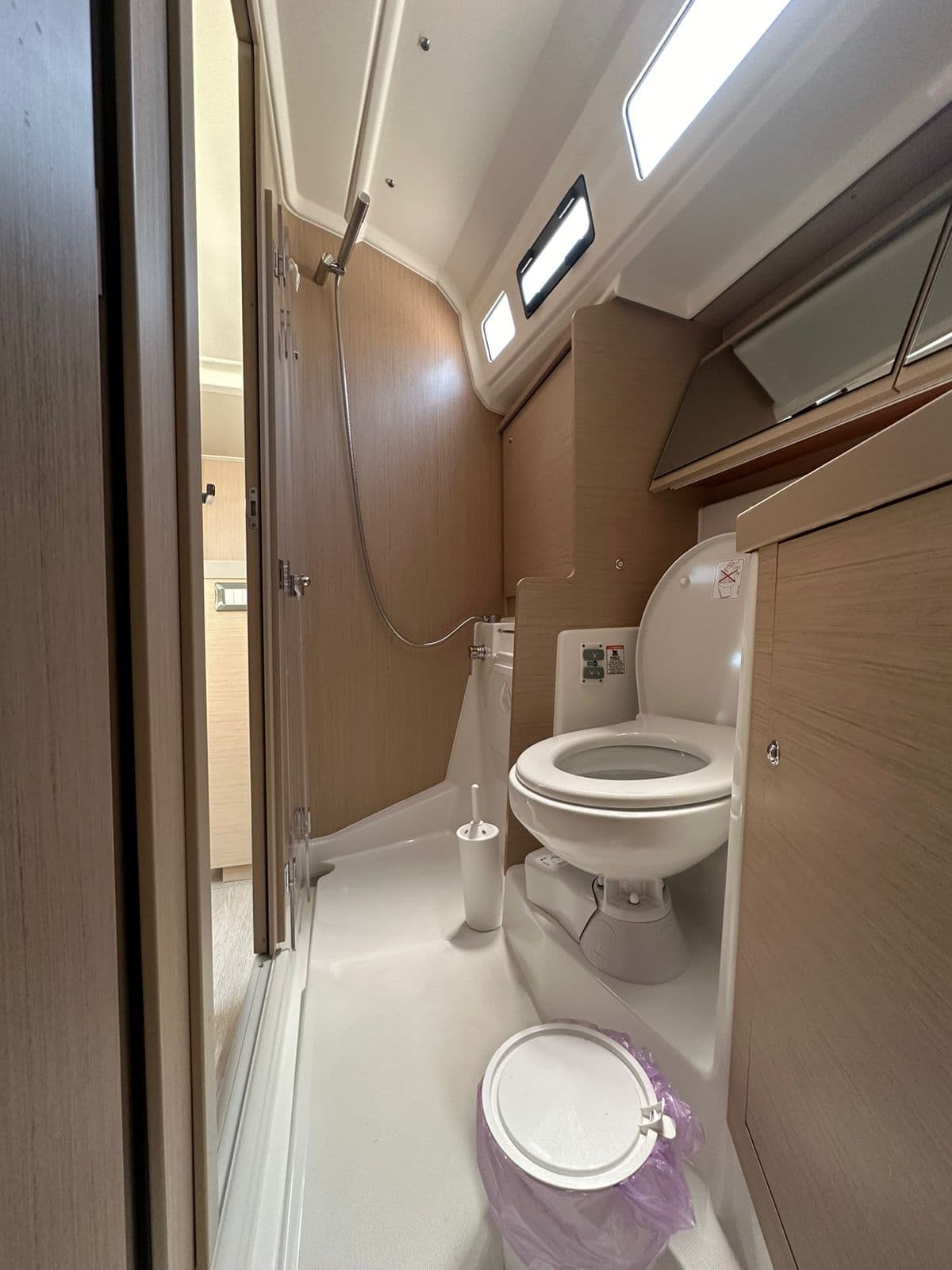 Oceanis 40.1 - photo 11