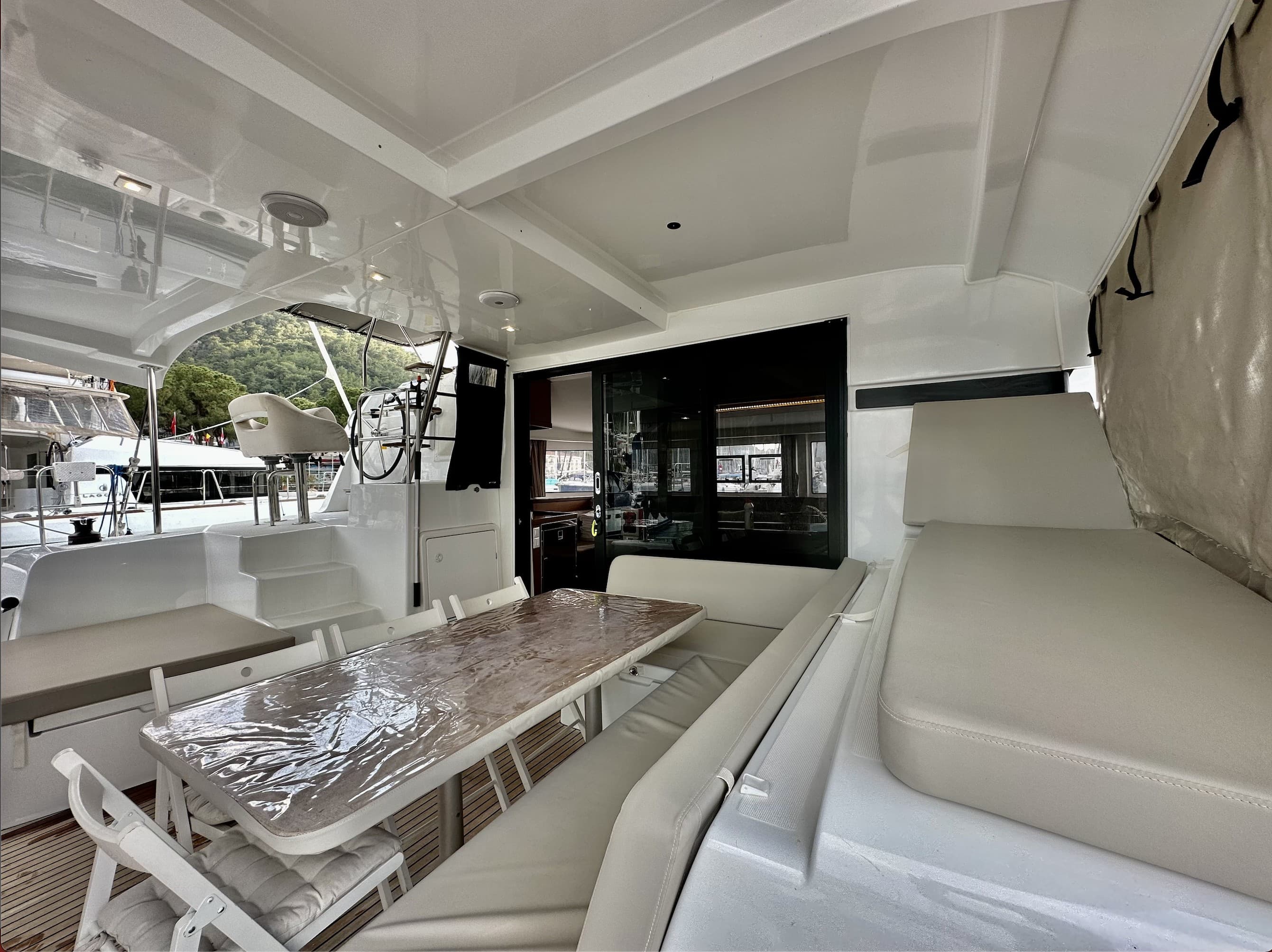 Lagoon 42 - photo 24