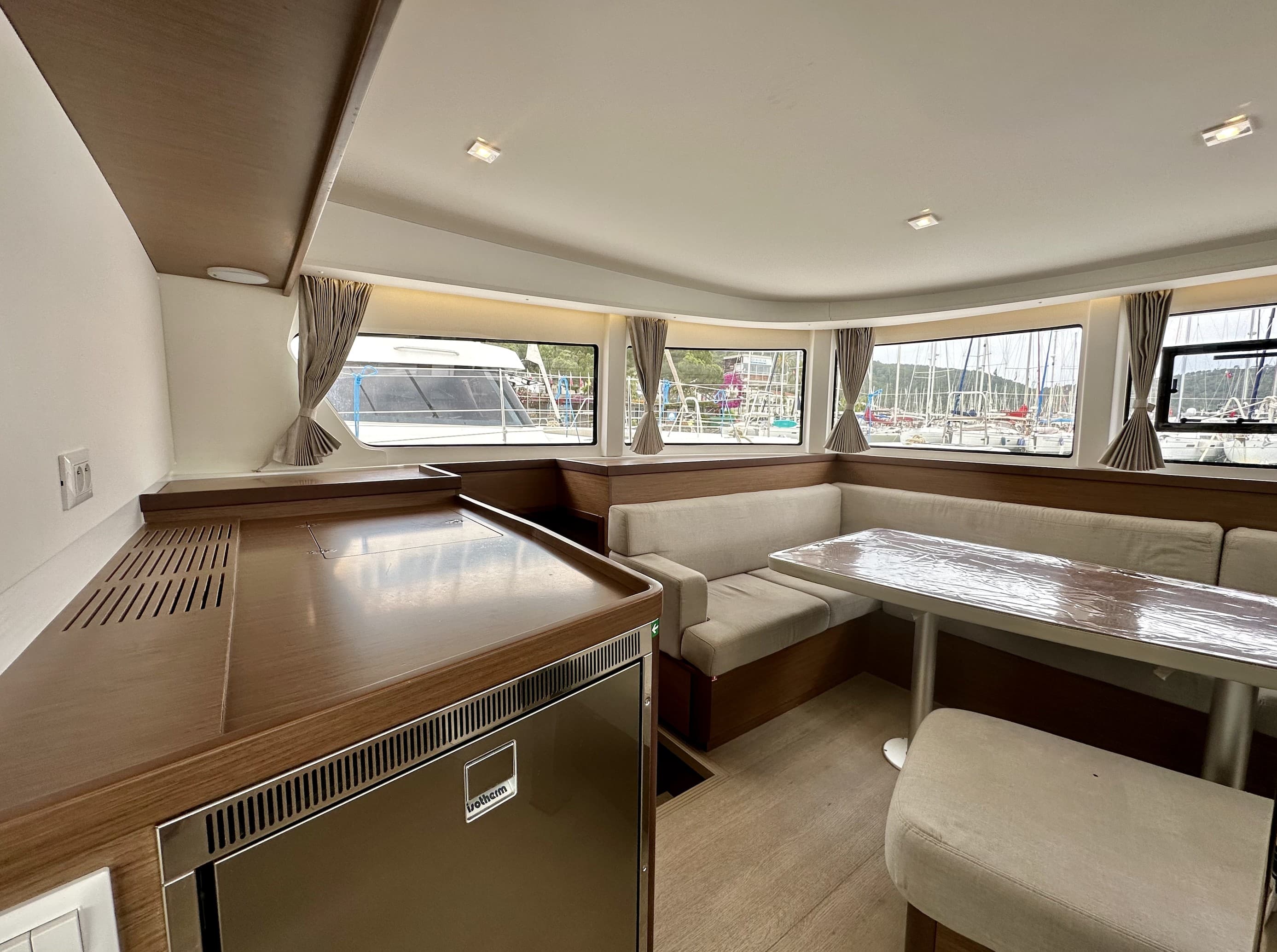 Lagoon 42 - photo 23